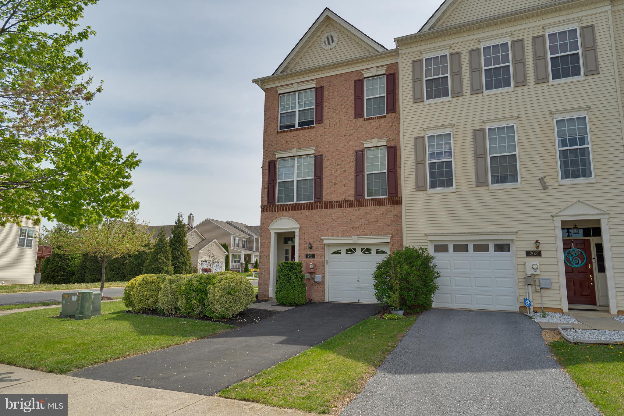 MARTINSBURG STATION - Residential