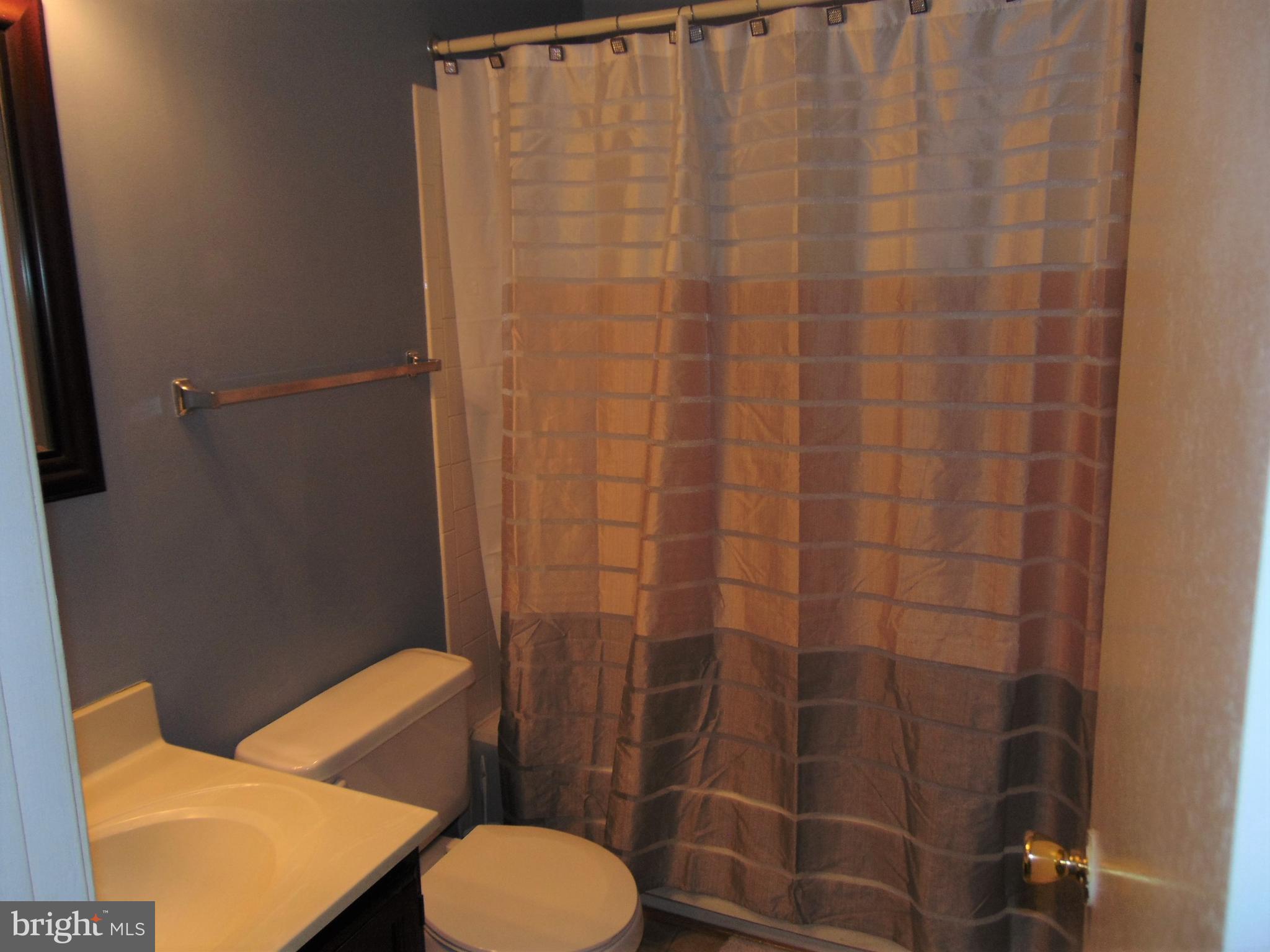 AMBERLEIGH - Residential Lease