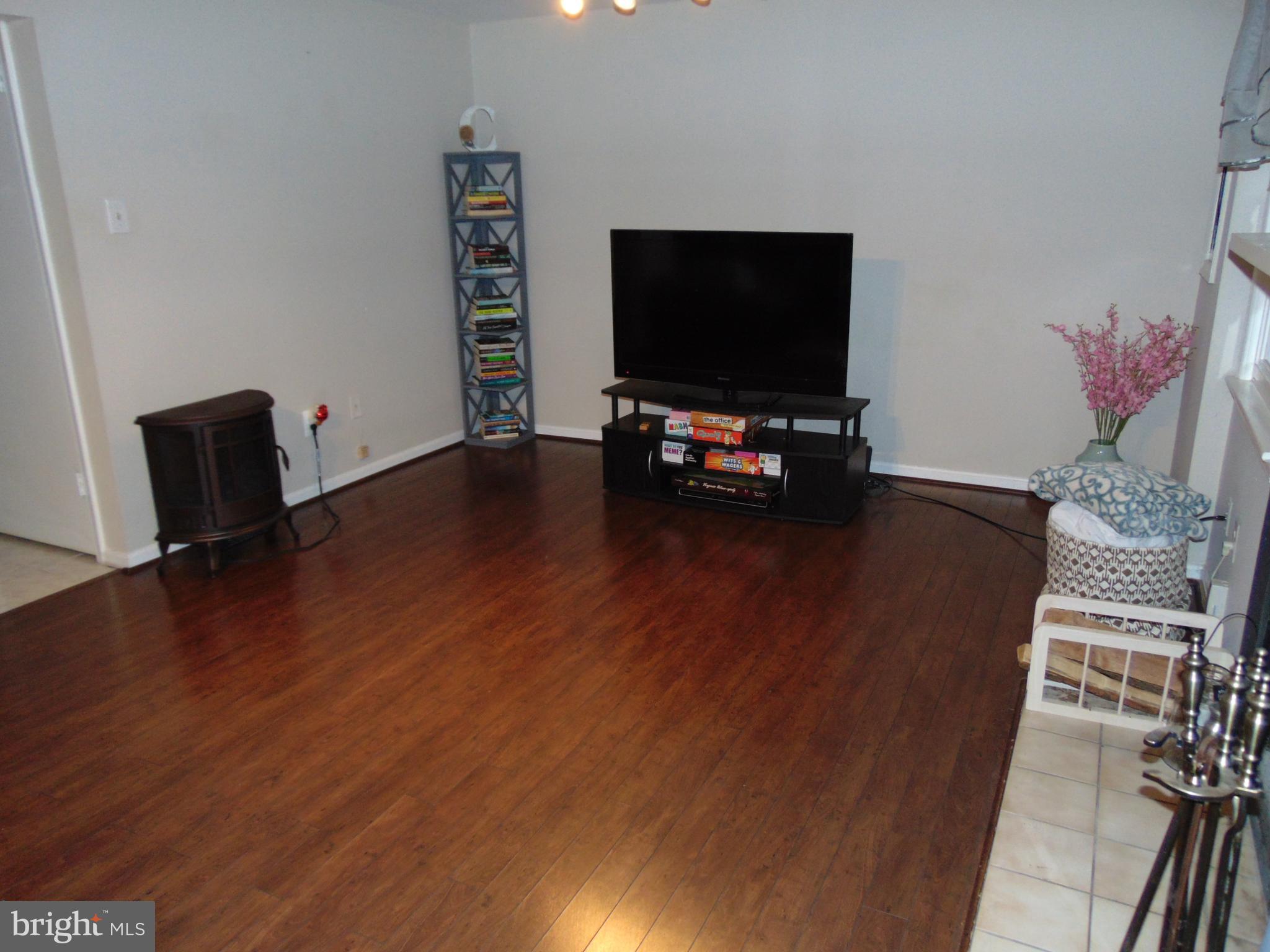 AMBERLEIGH - Residential Lease