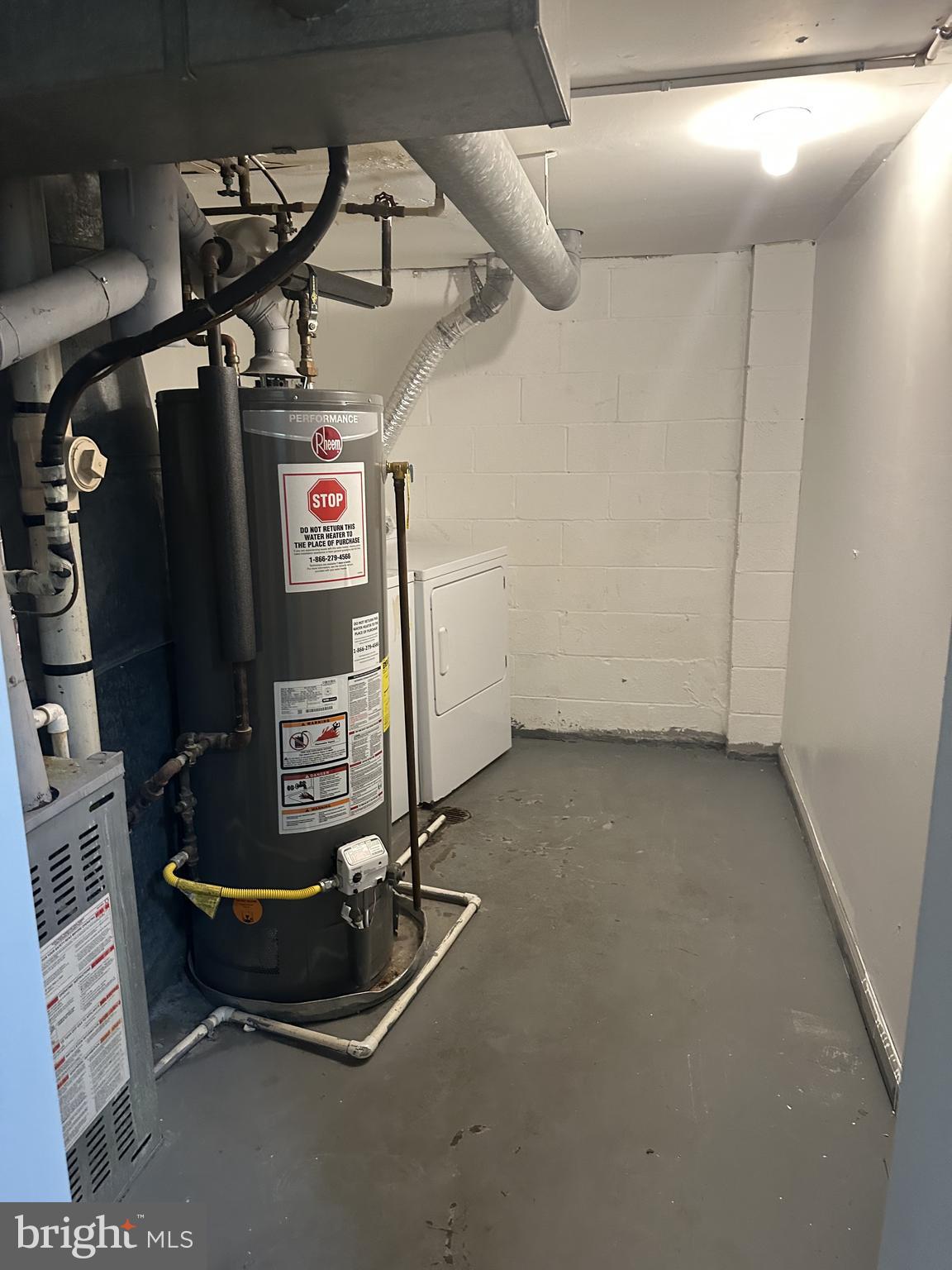 DALE CITY - Residential Lease