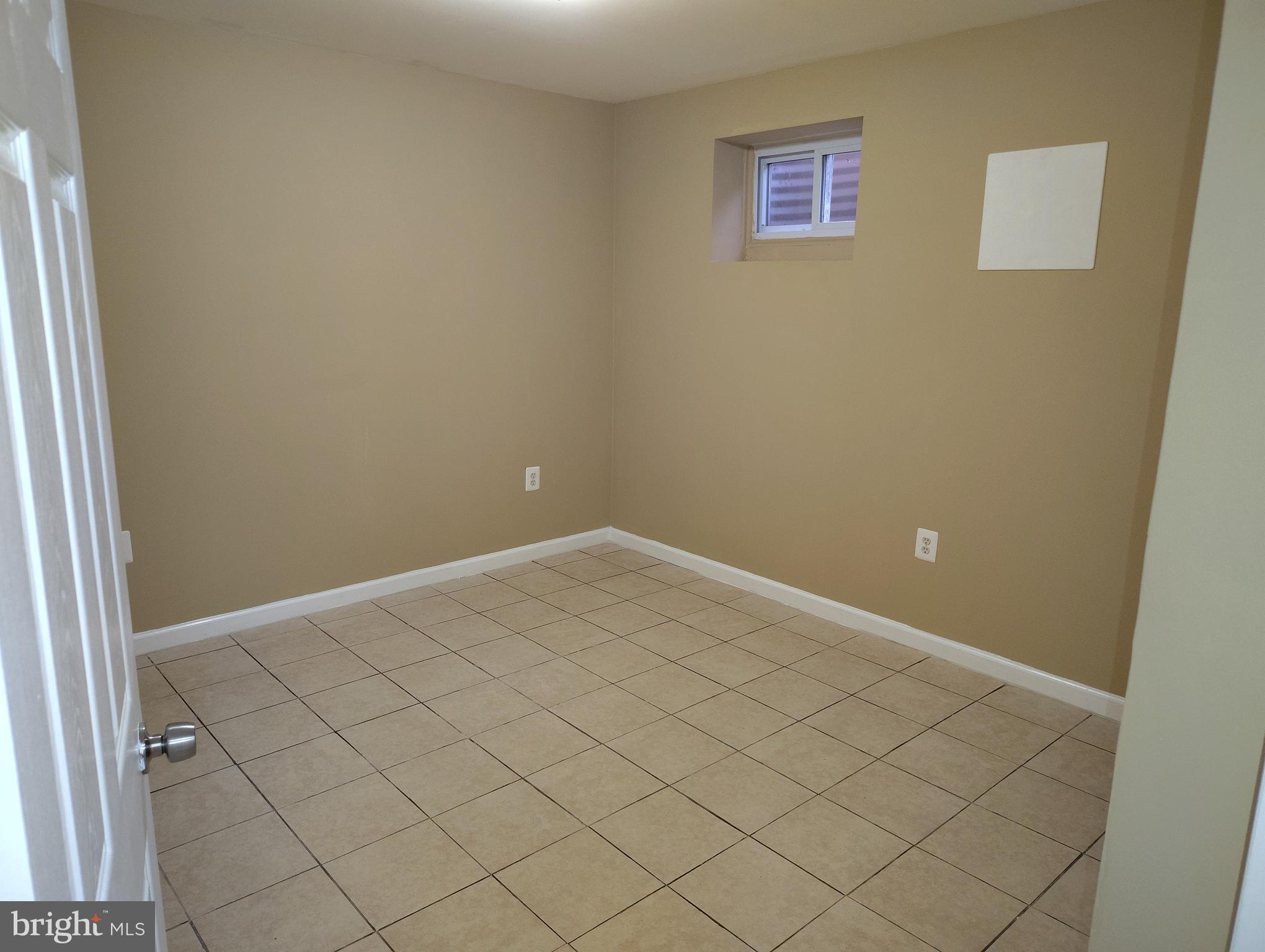 DALE CITY - Residential Lease