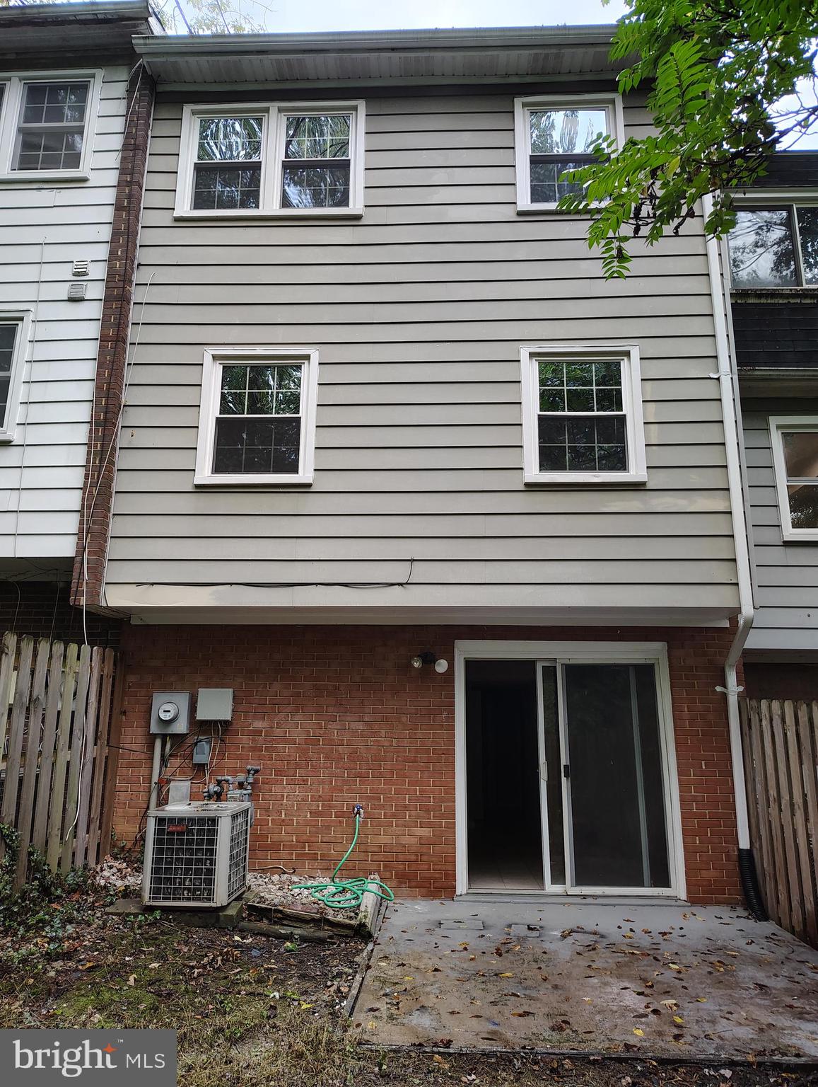 DALE CITY - Residential Lease