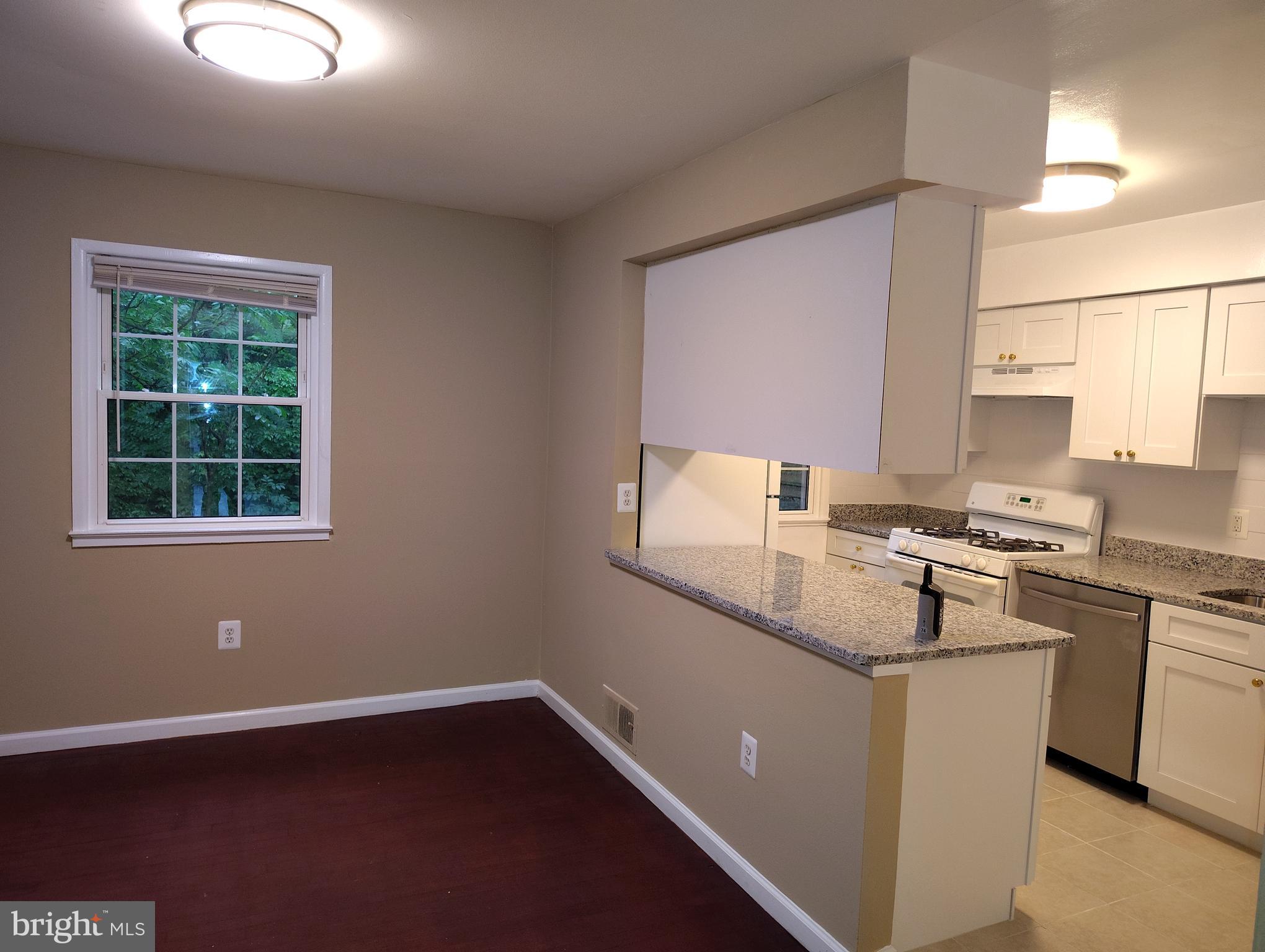 DALE CITY - Residential Lease