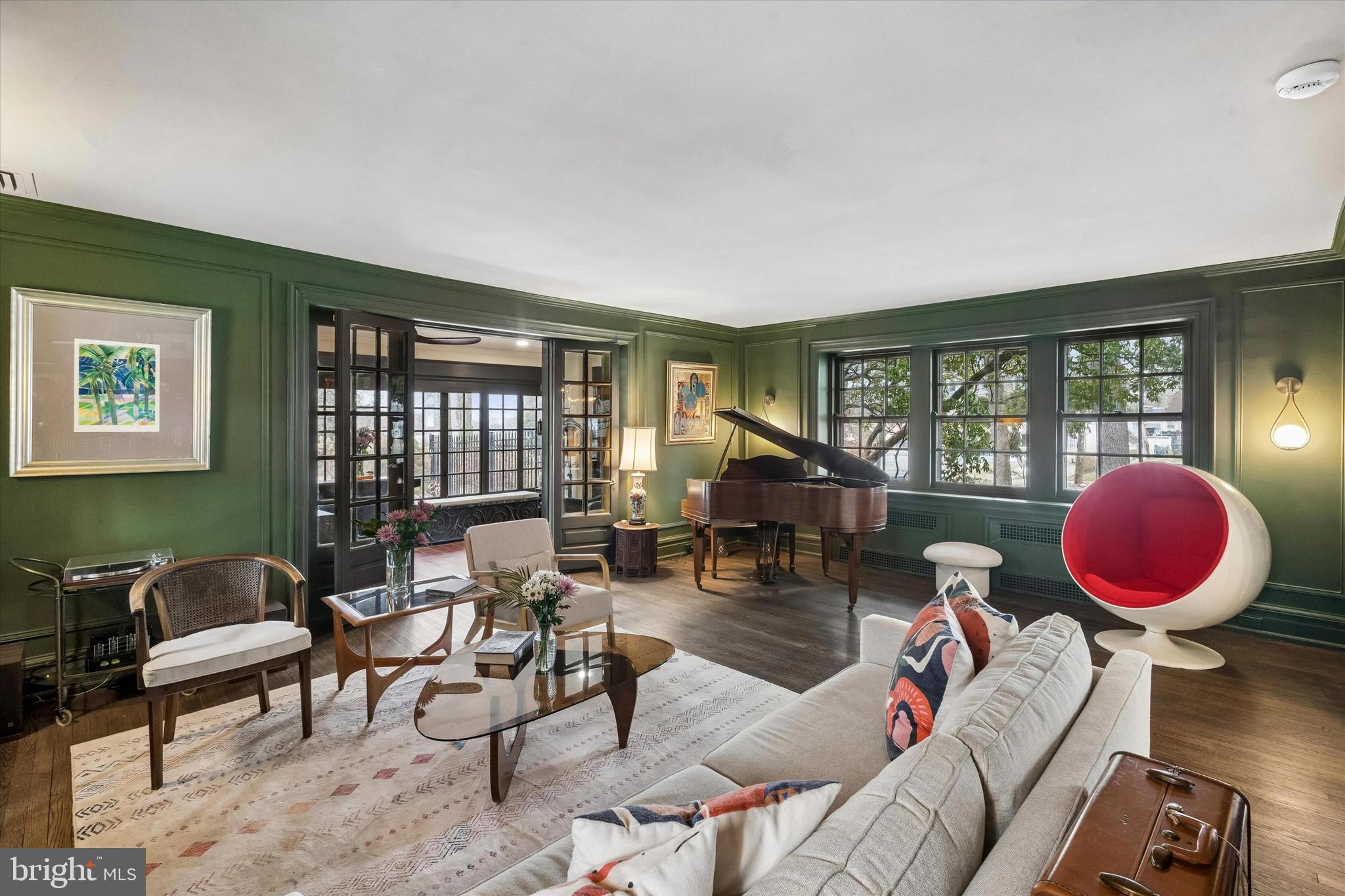 2291 BRYN MAWR AVENUE