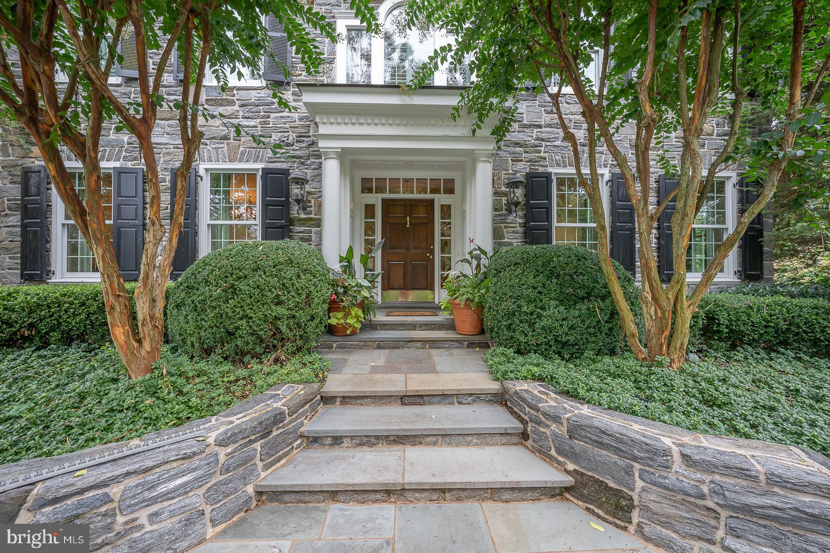 RADNOR HUNT - Residential