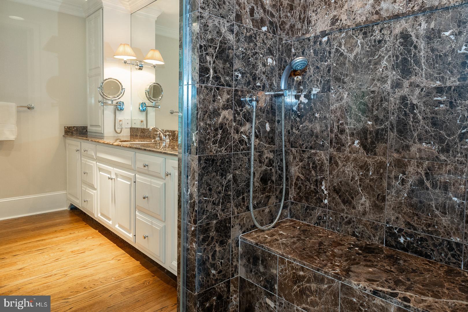 RADNOR HUNT - Residential