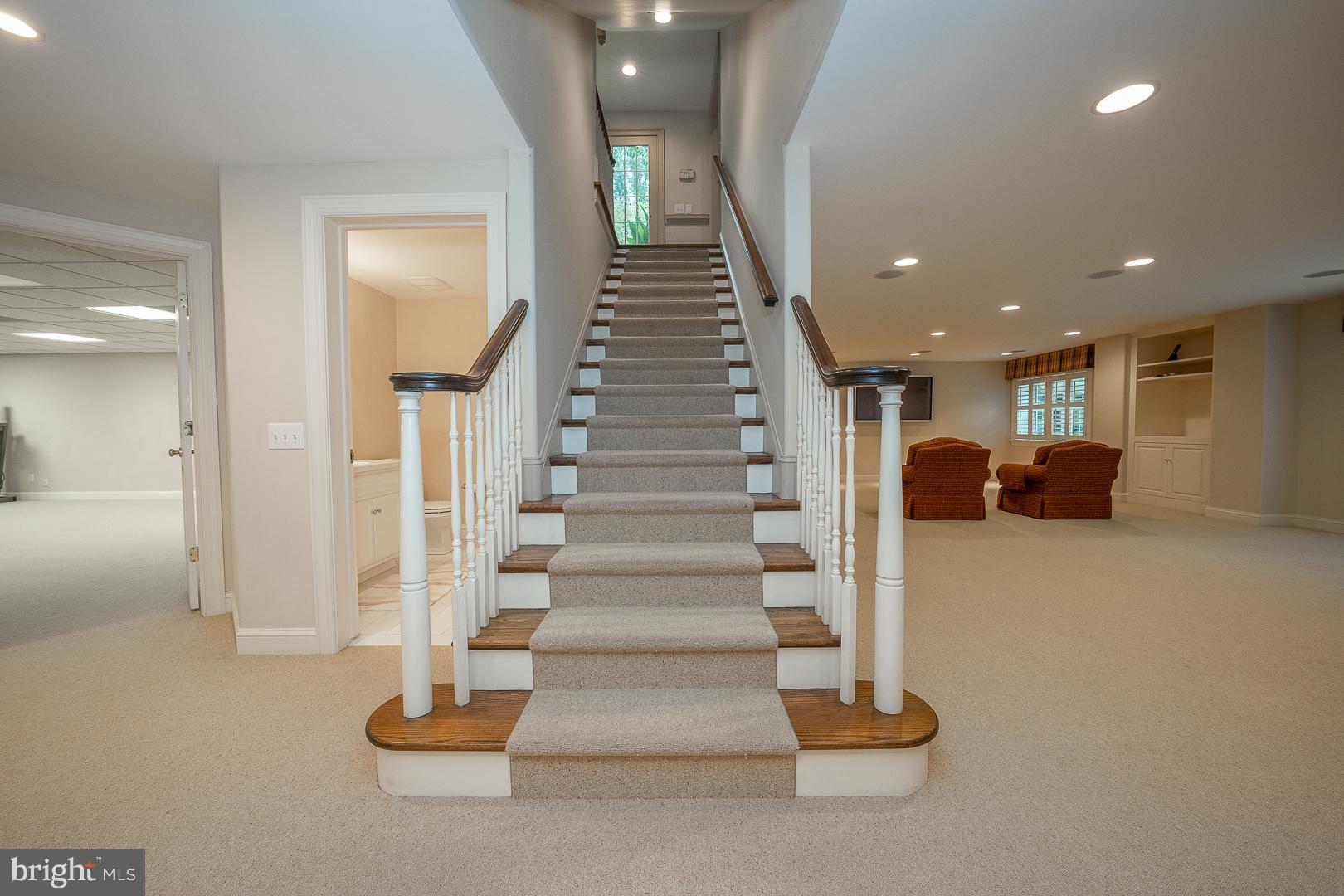 RADNOR HUNT - Residential