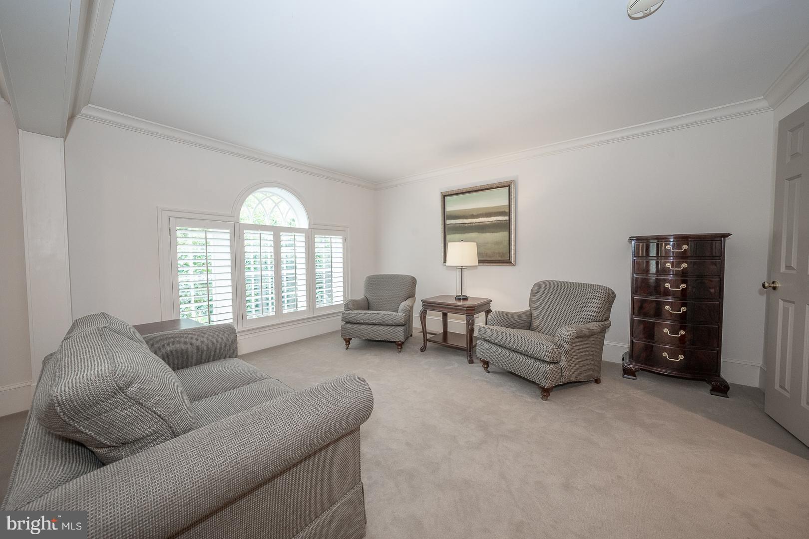 RADNOR HUNT - Residential