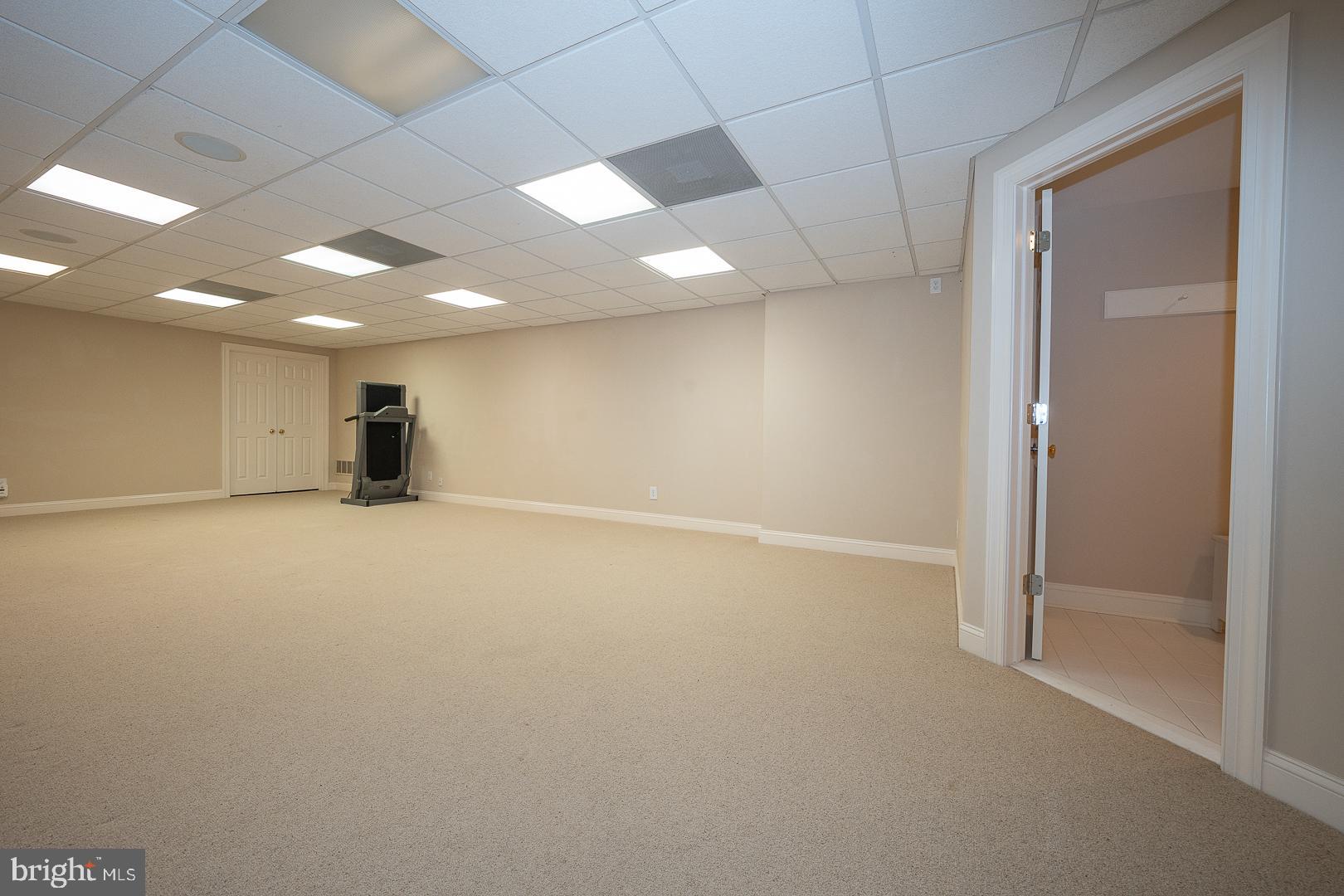 RADNOR HUNT - Residential