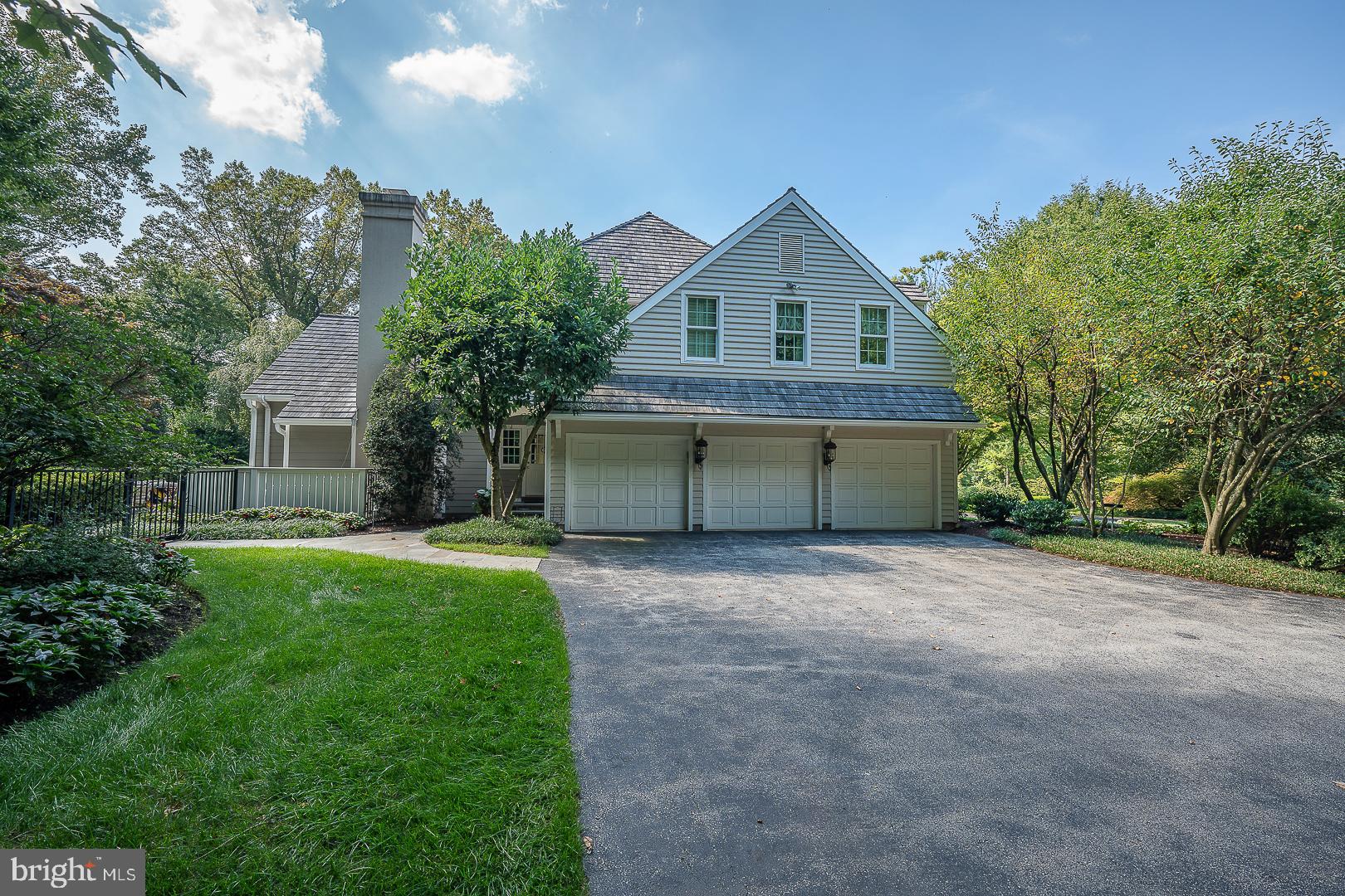 RADNOR HUNT - Residential