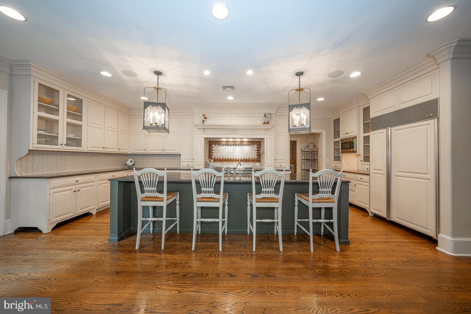 RADNOR HUNT - Residential