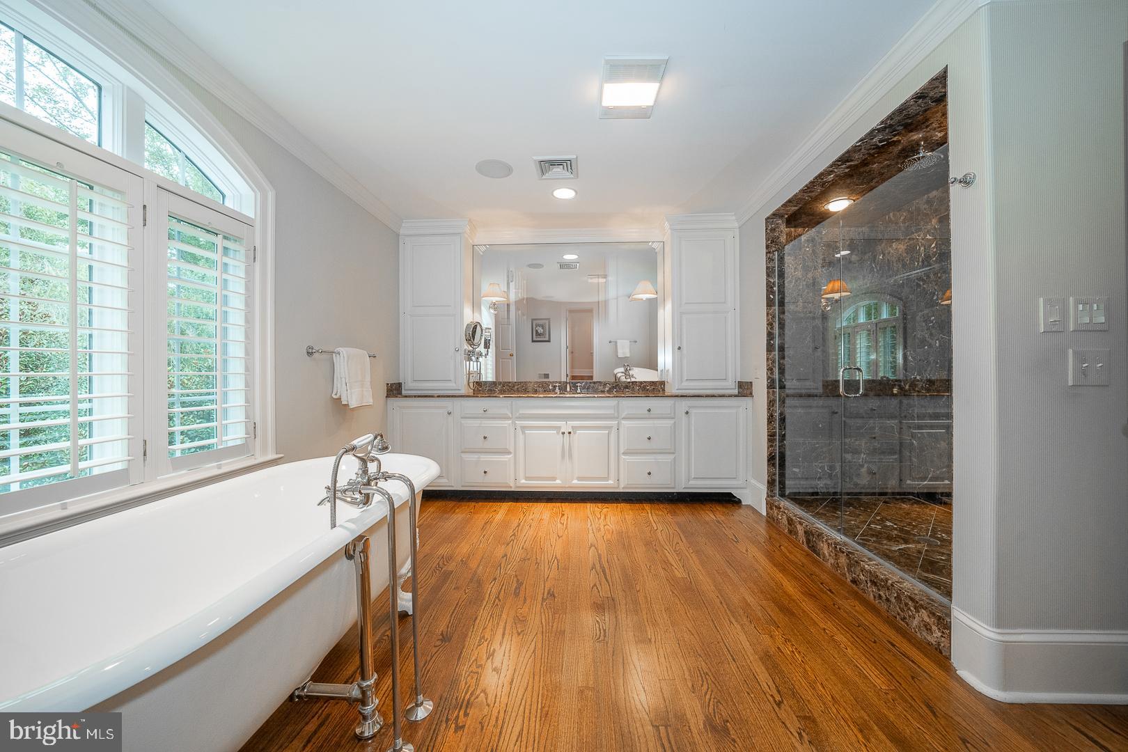 RADNOR HUNT - Residential