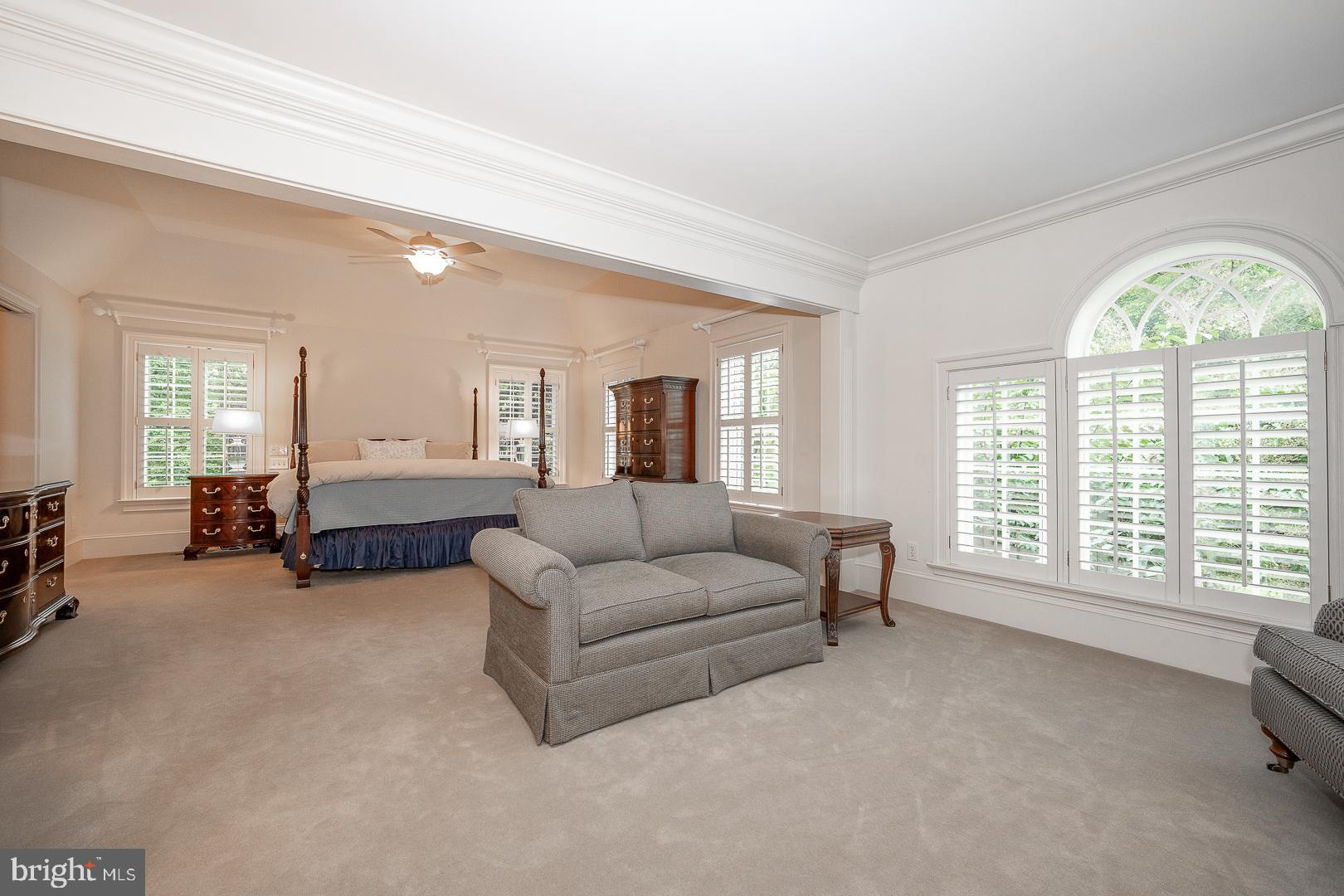 RADNOR HUNT - Residential