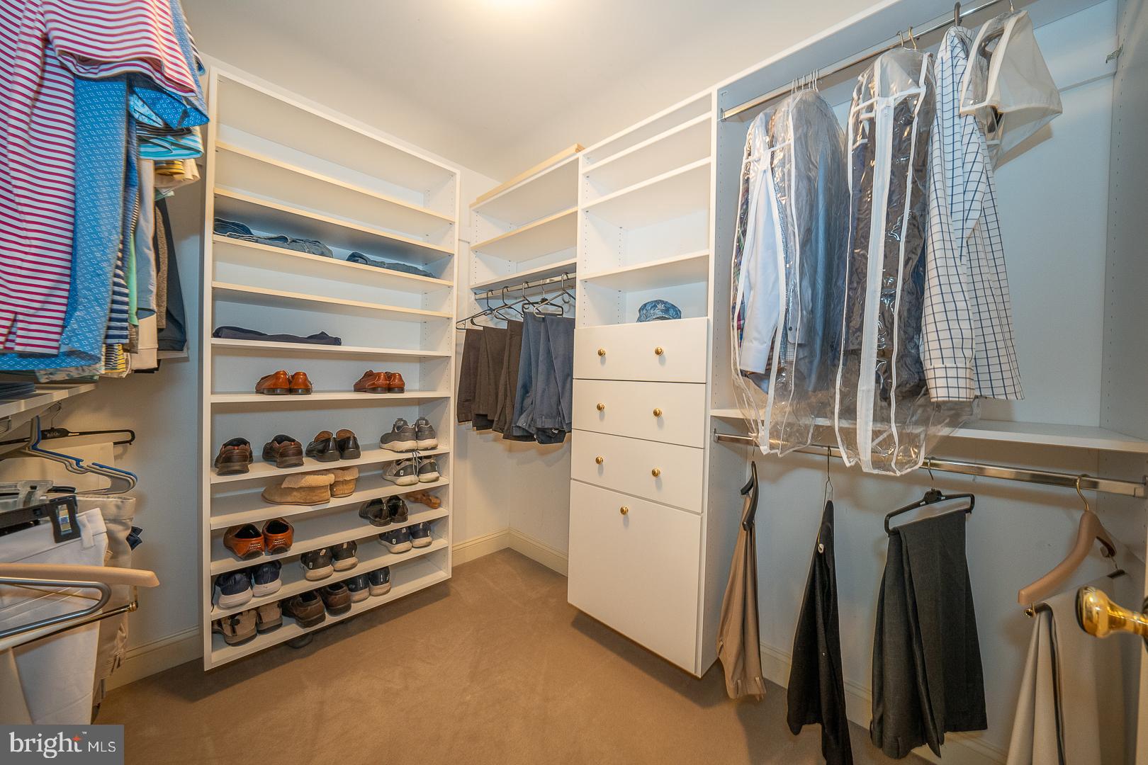 RADNOR HUNT - Residential