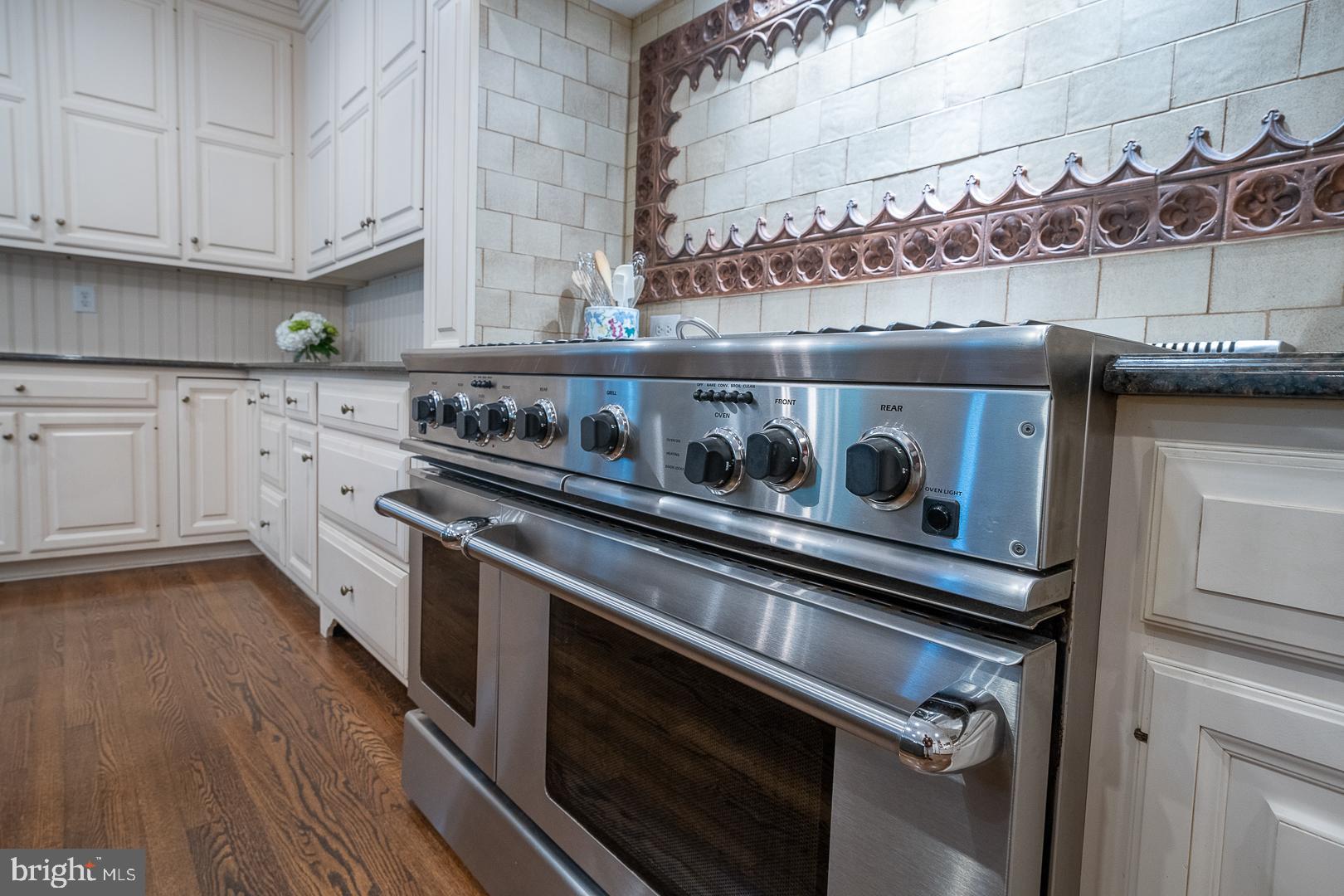 RADNOR HUNT - Residential