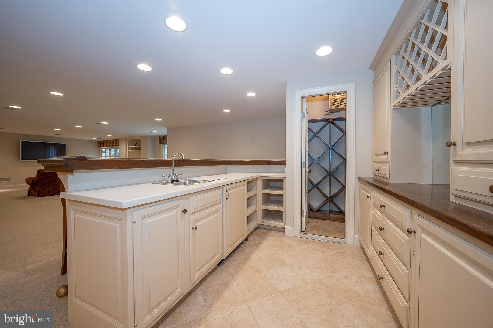 RADNOR HUNT - Residential