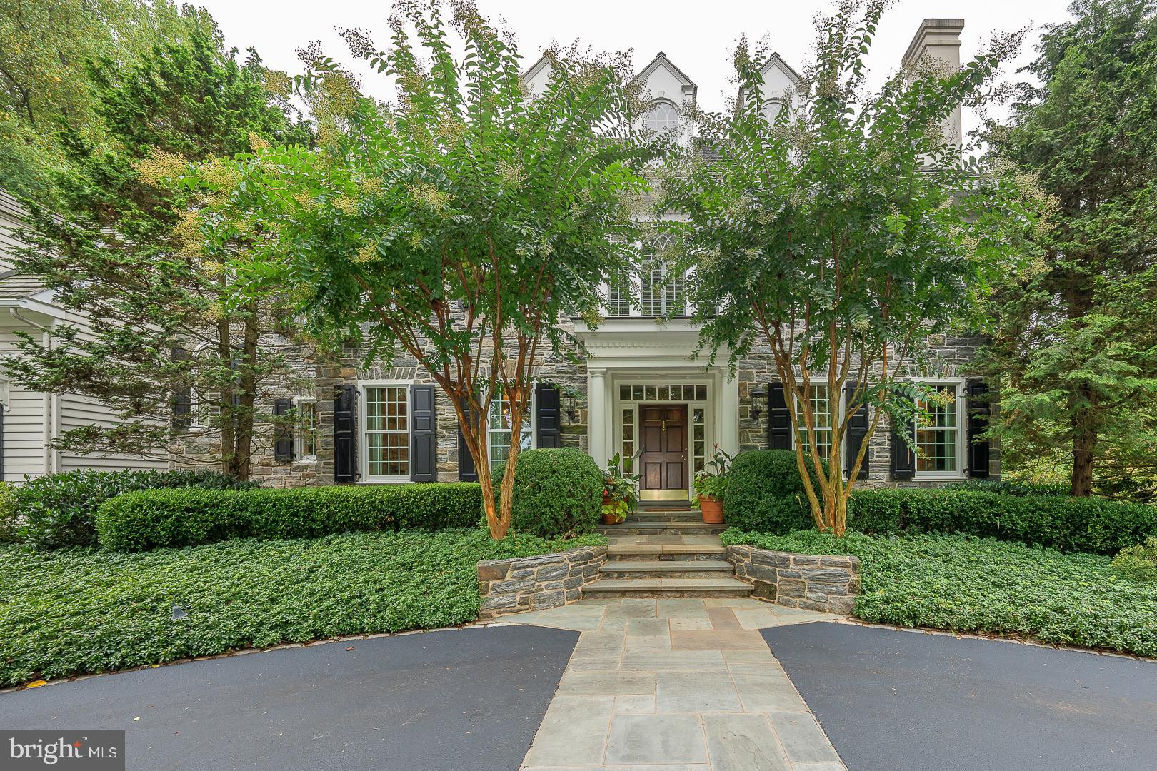 RADNOR HUNT - Residential