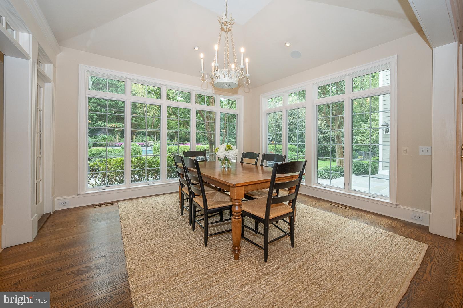 RADNOR HUNT - Residential