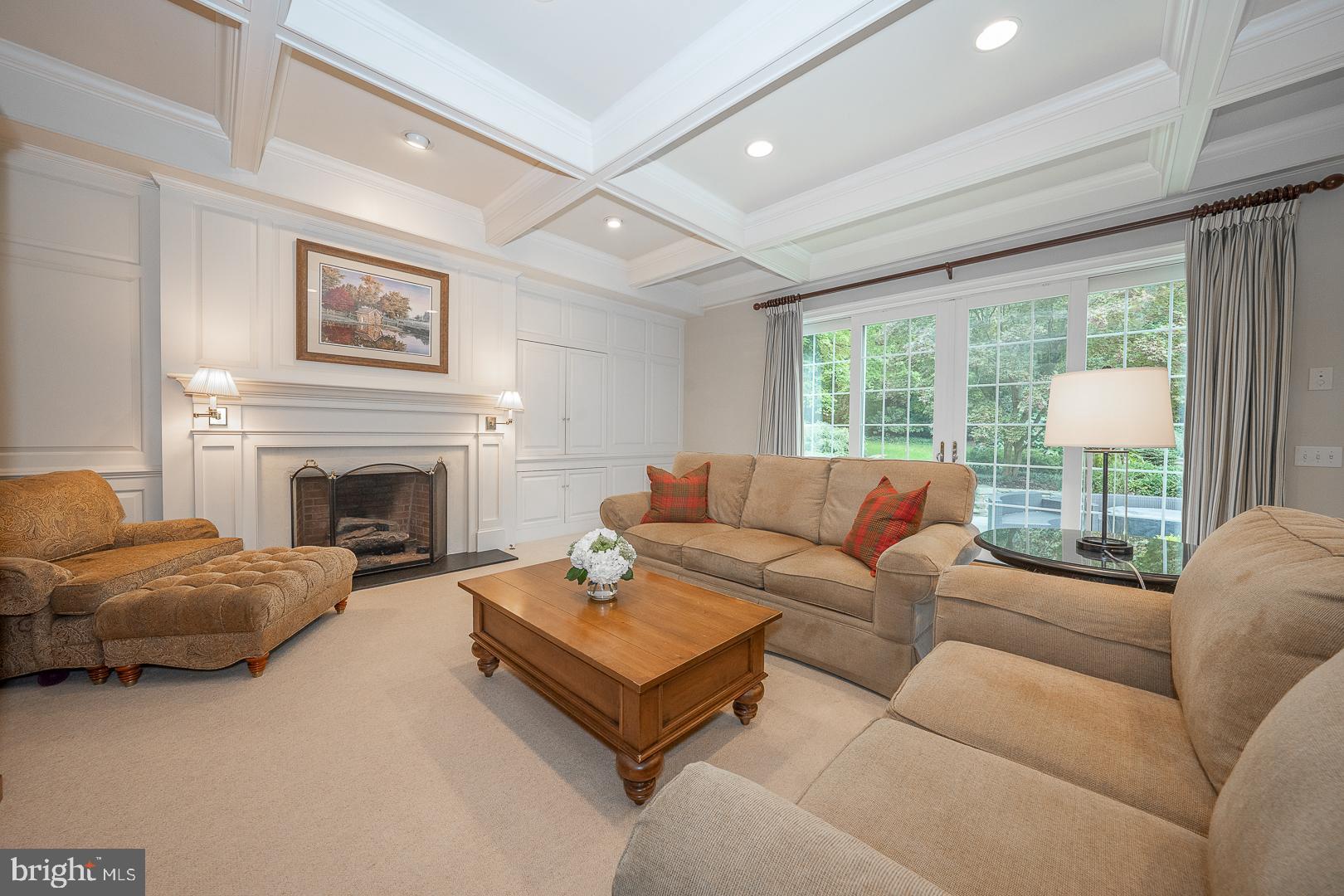 RADNOR HUNT - Residential