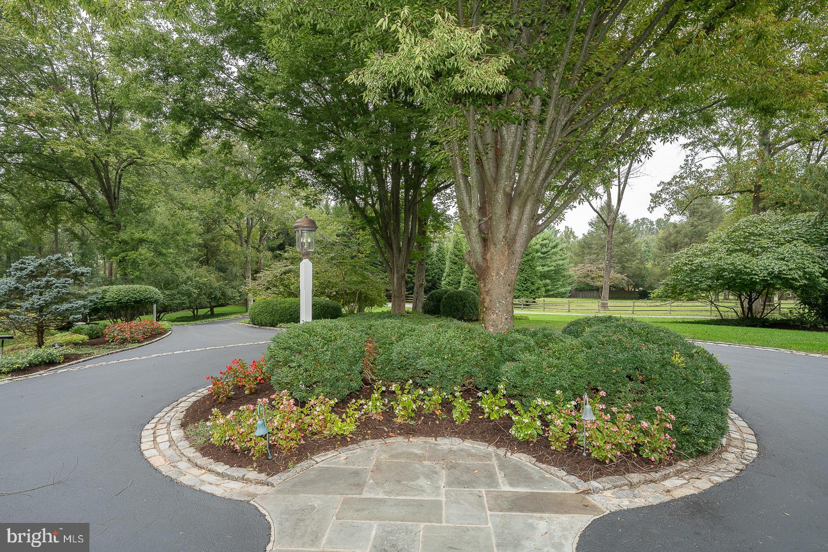 RADNOR HUNT - Residential