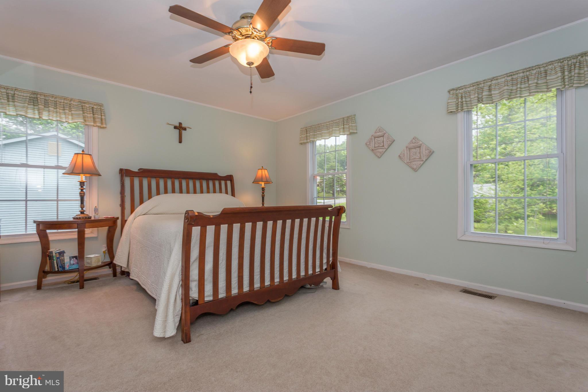 SHADOW WOODS - Residential