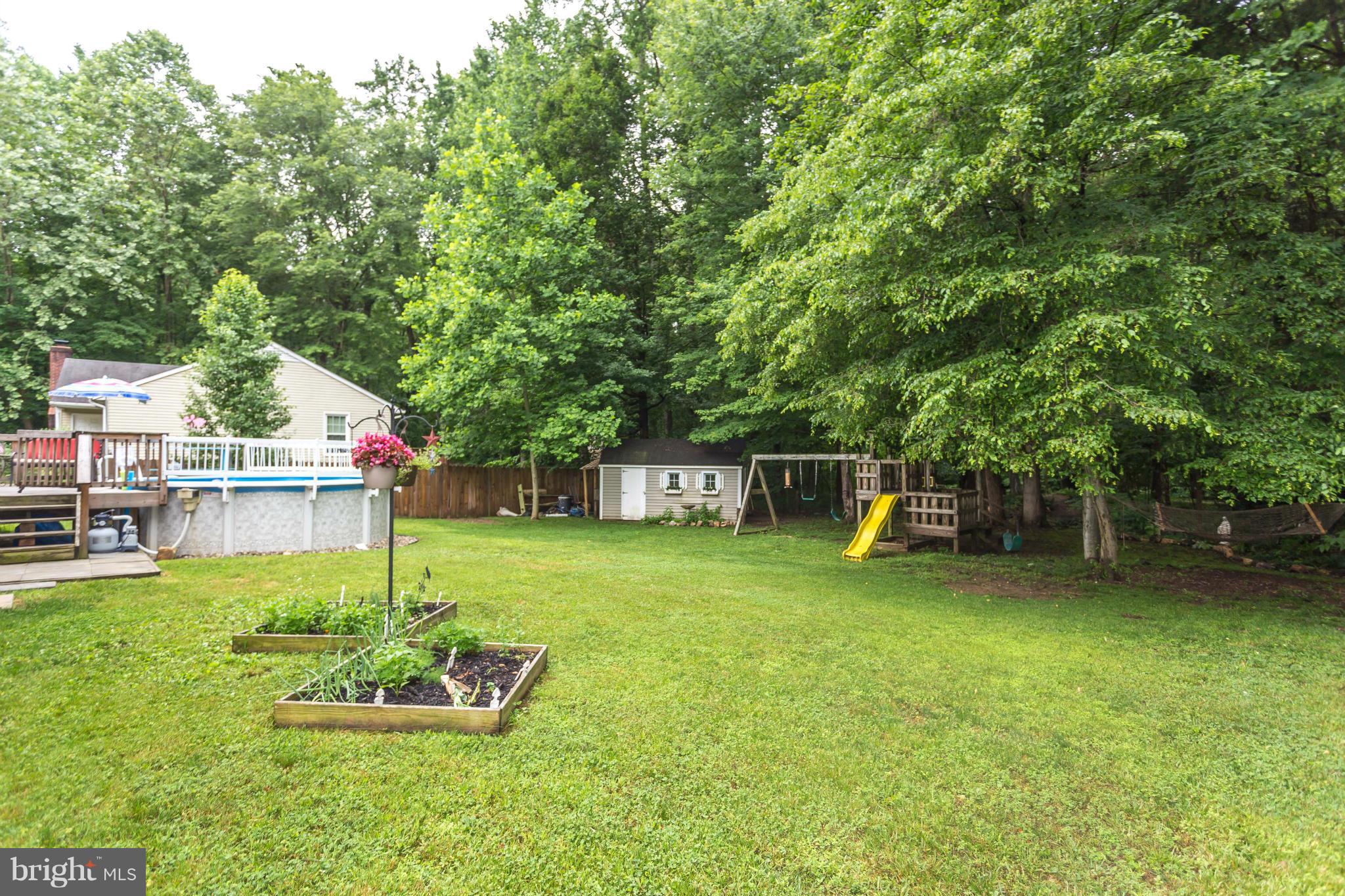 SHADOW WOODS - Residential