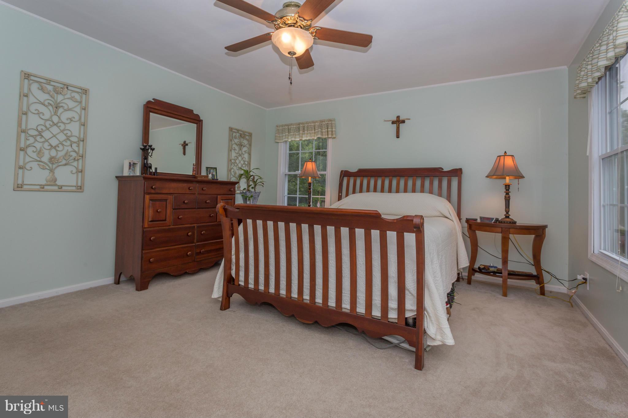 SHADOW WOODS - Residential