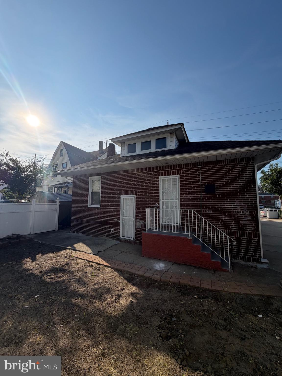 3265 RIVER ROAD