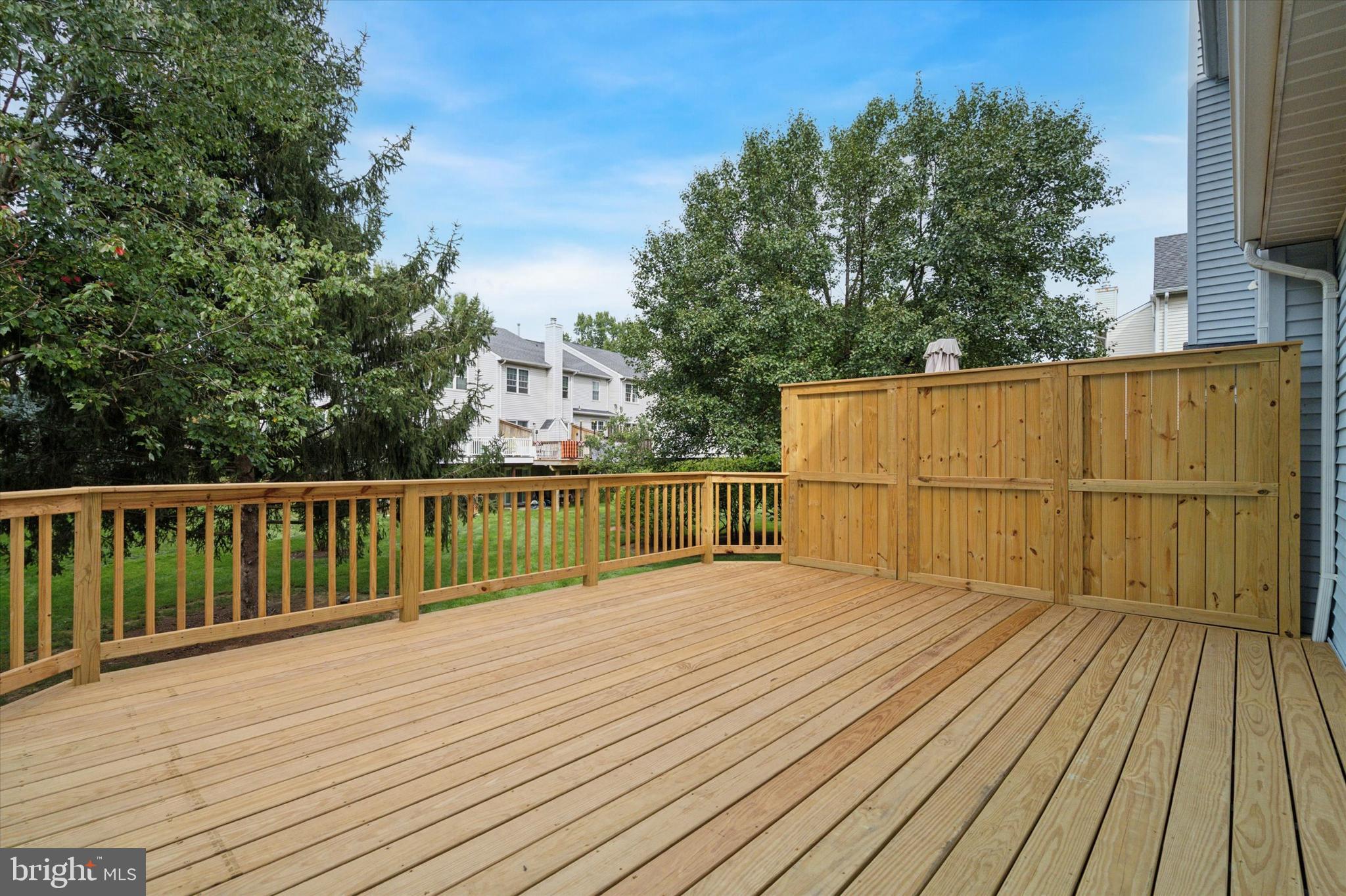 OXFORD CROSSING - Residential