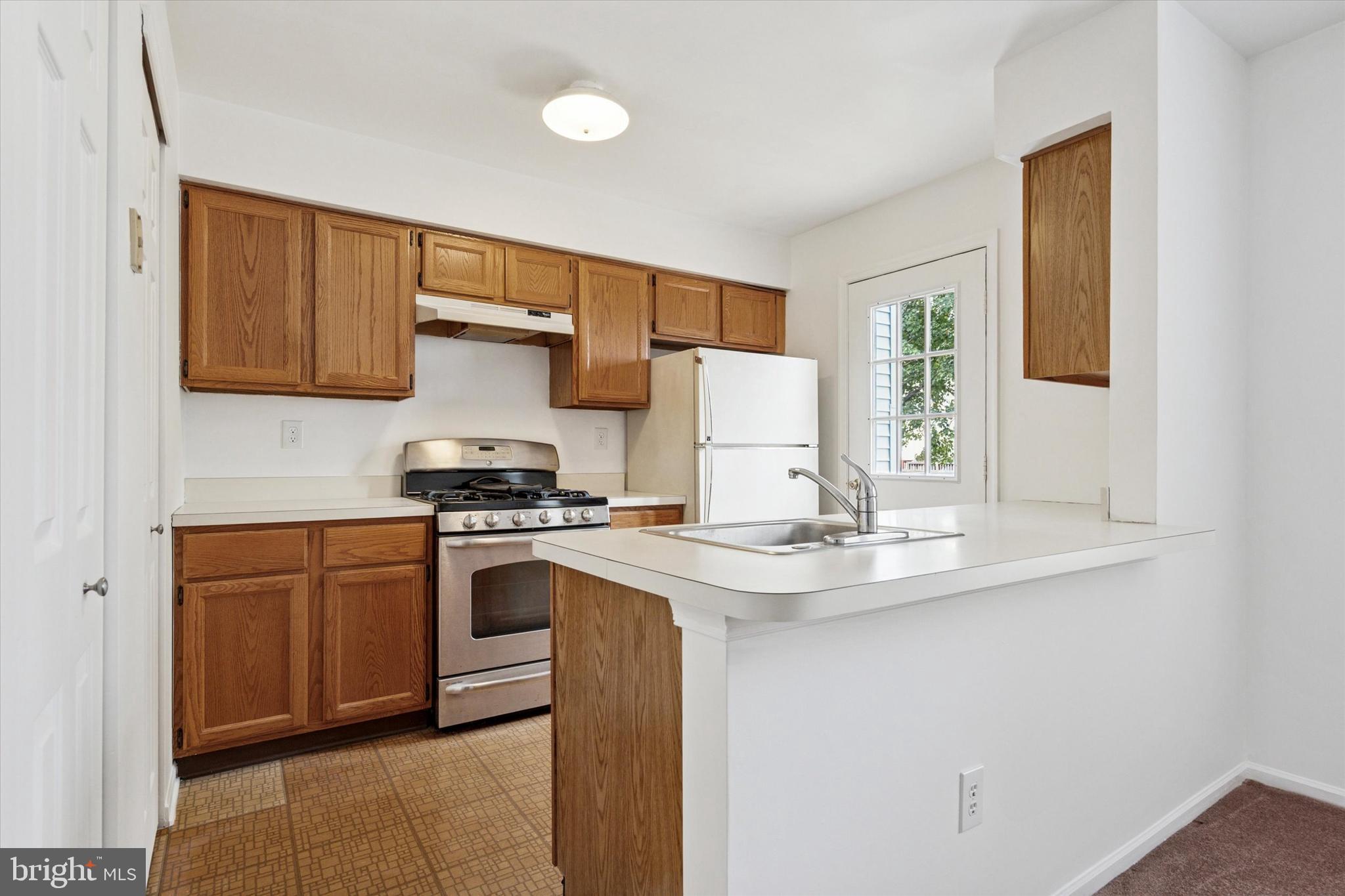 OXFORD CROSSING - Residential