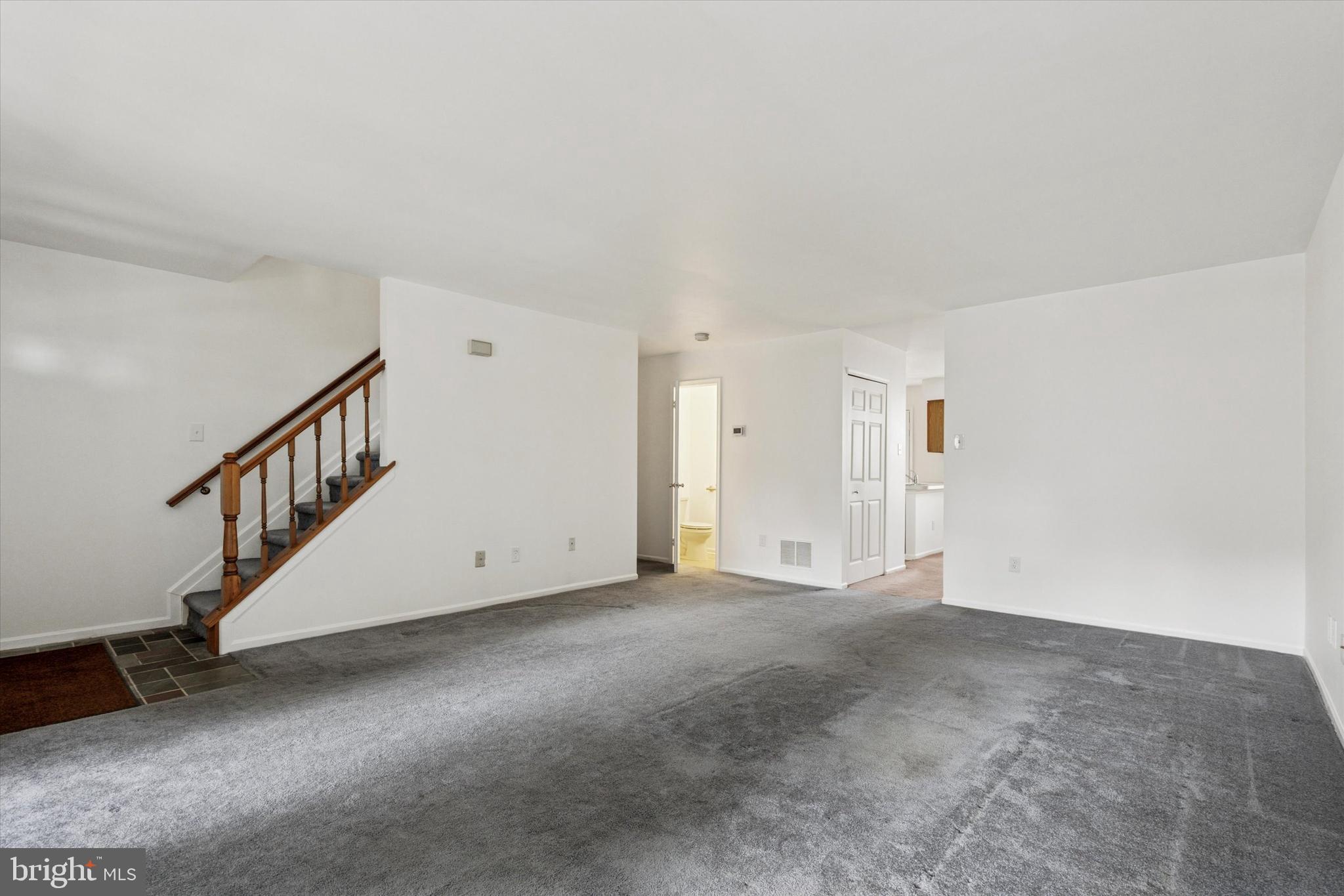 OXFORD CROSSING - Residential