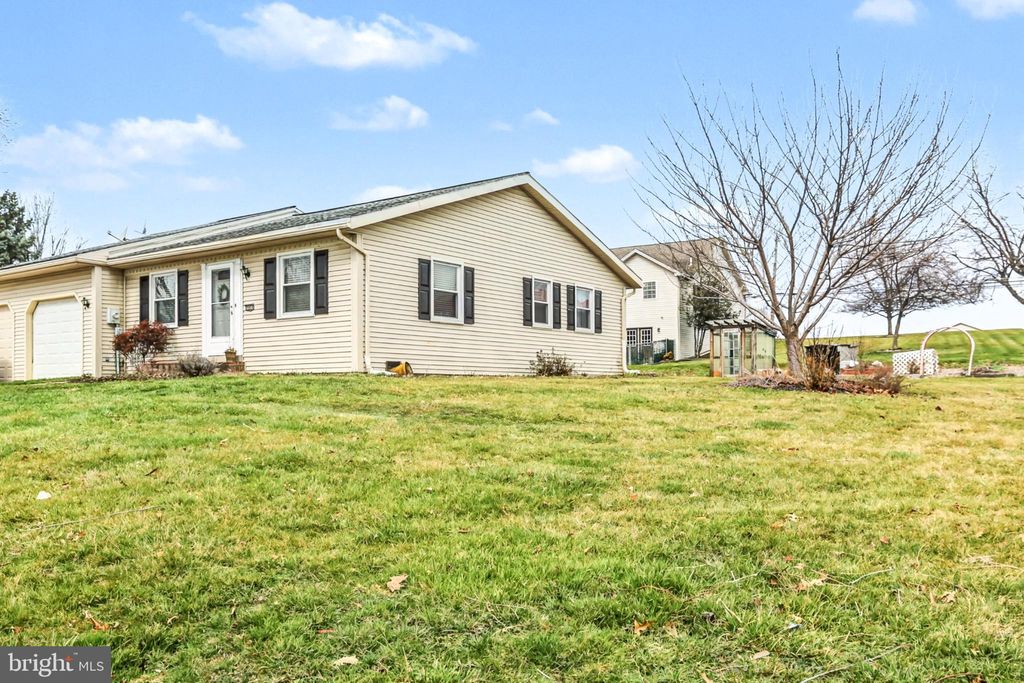Photo of 1801 Mountain View Road, MIDDLETOWN, PA 17057 (MLS # PADA2057452)