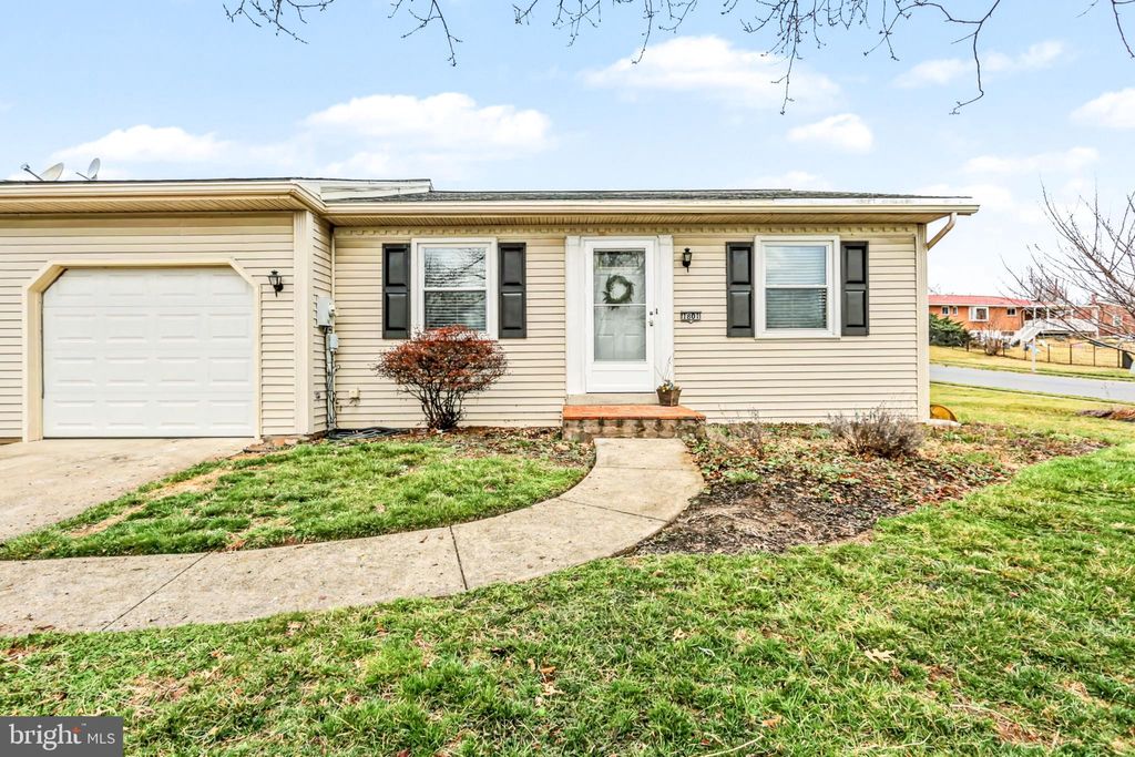 Photo of 1801 Mountain View Road, MIDDLETOWN, PA 17057 (MLS # PADA2057452)