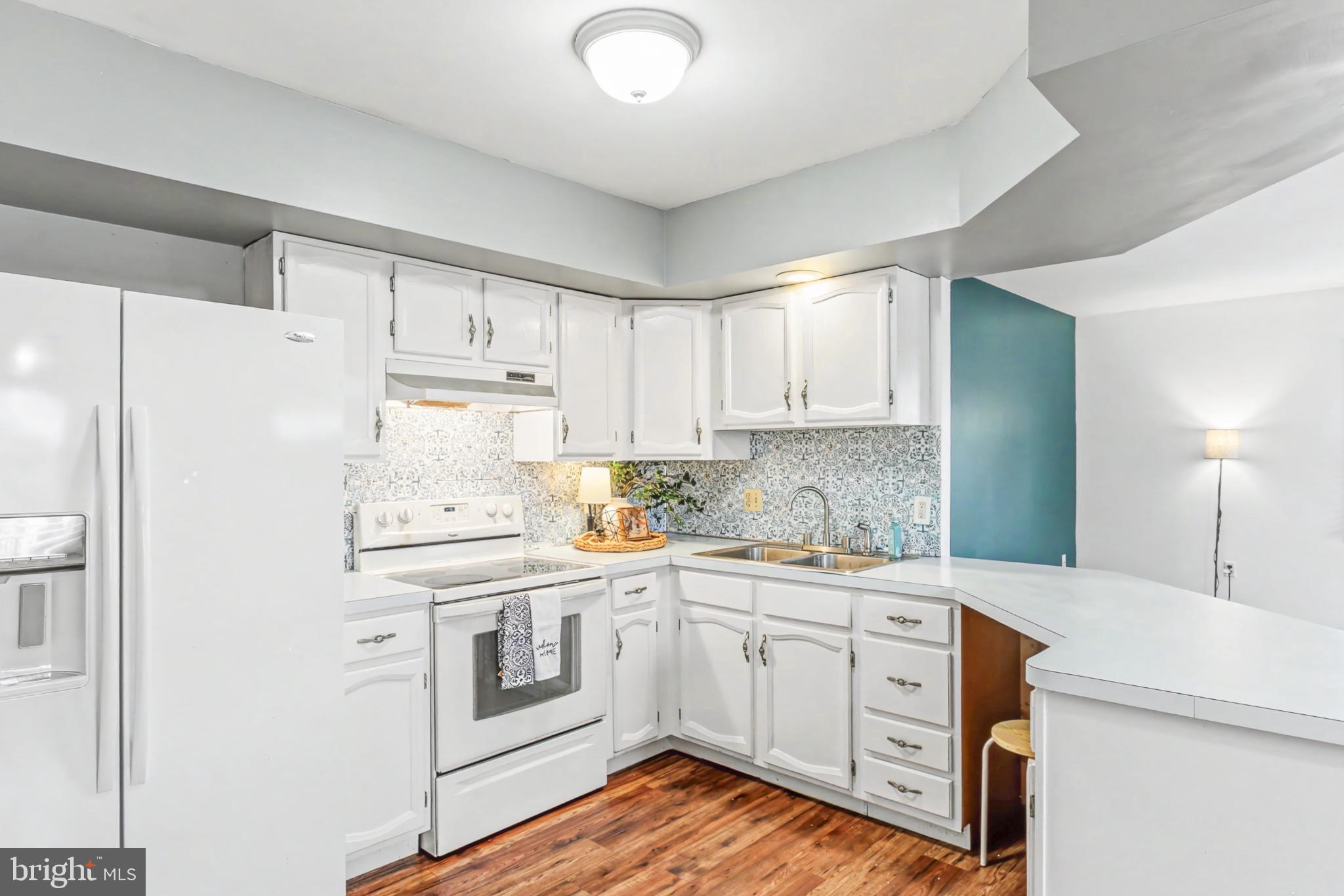 ROSEDALE - Residential