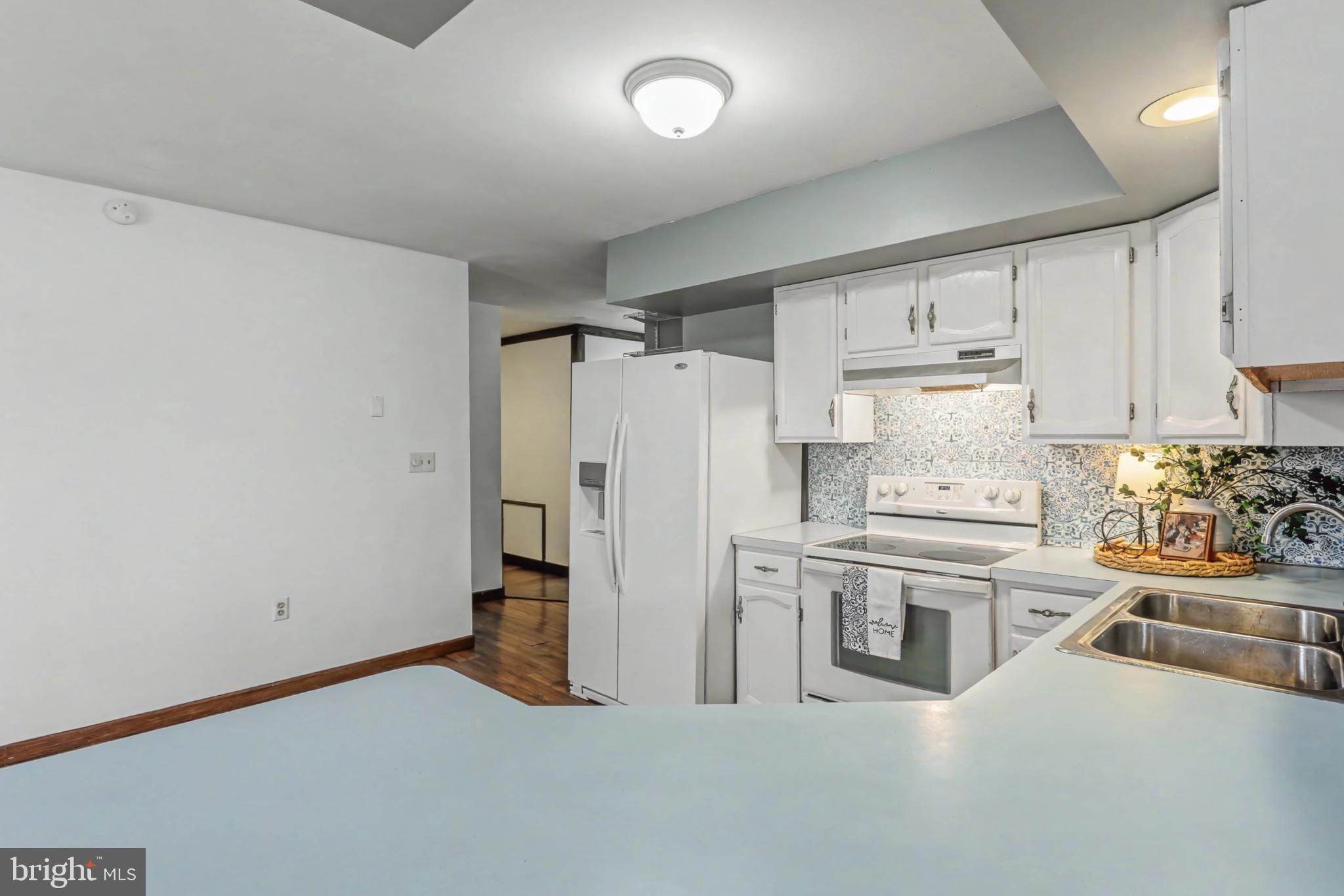 ROSEDALE - Residential