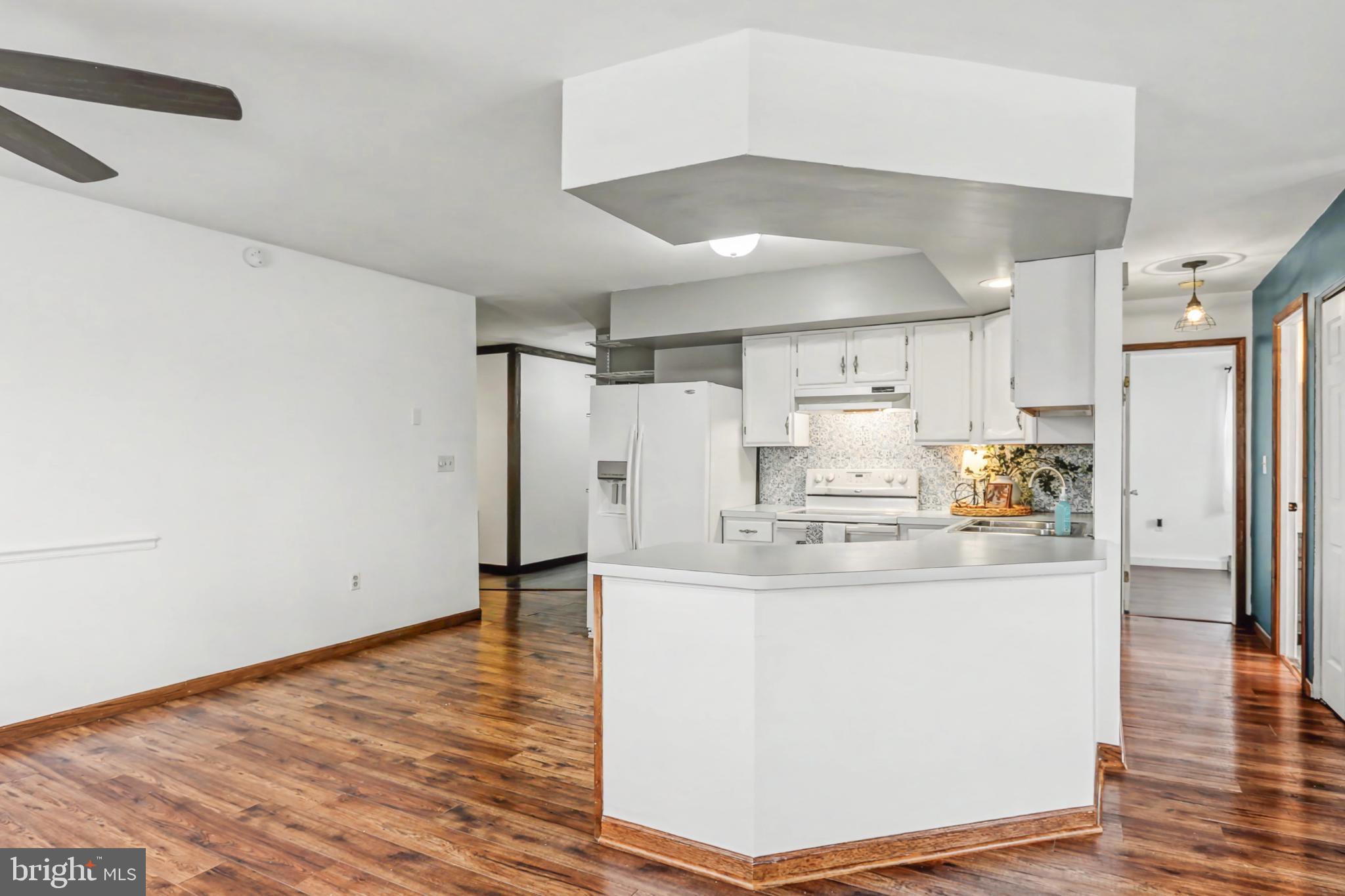 ROSEDALE - Residential