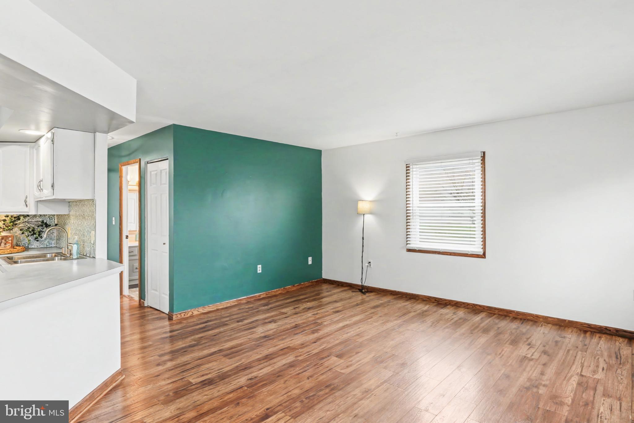 ROSEDALE - Residential