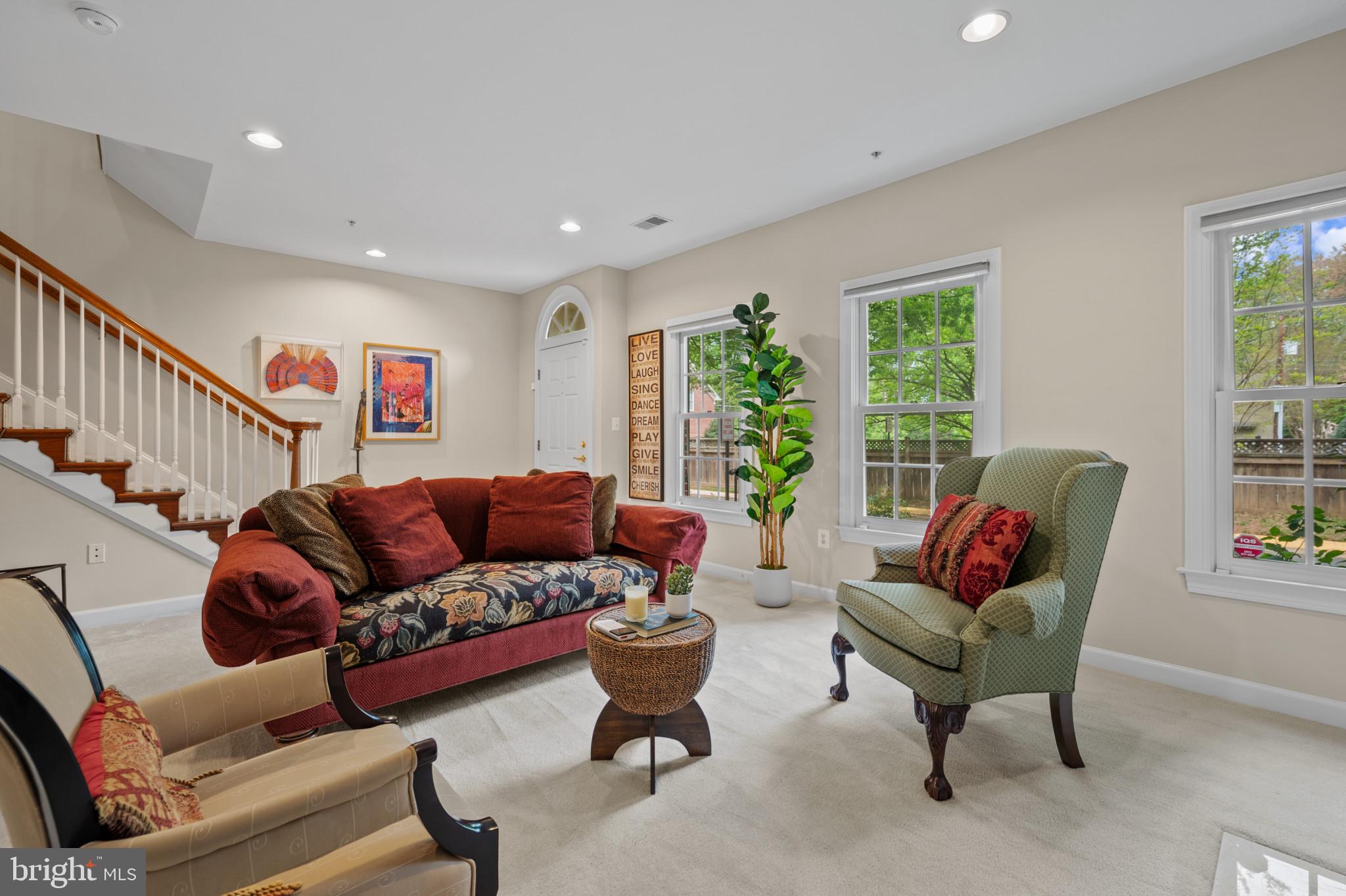 1650 COLONIAL HILLS DRIVE