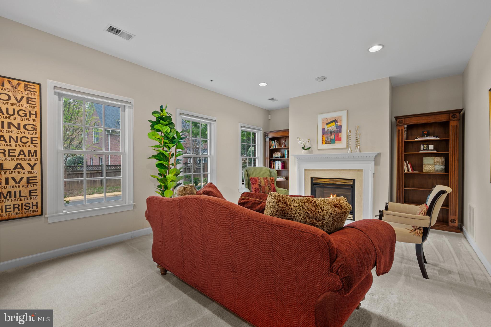 1650 COLONIAL HILLS DRIVE