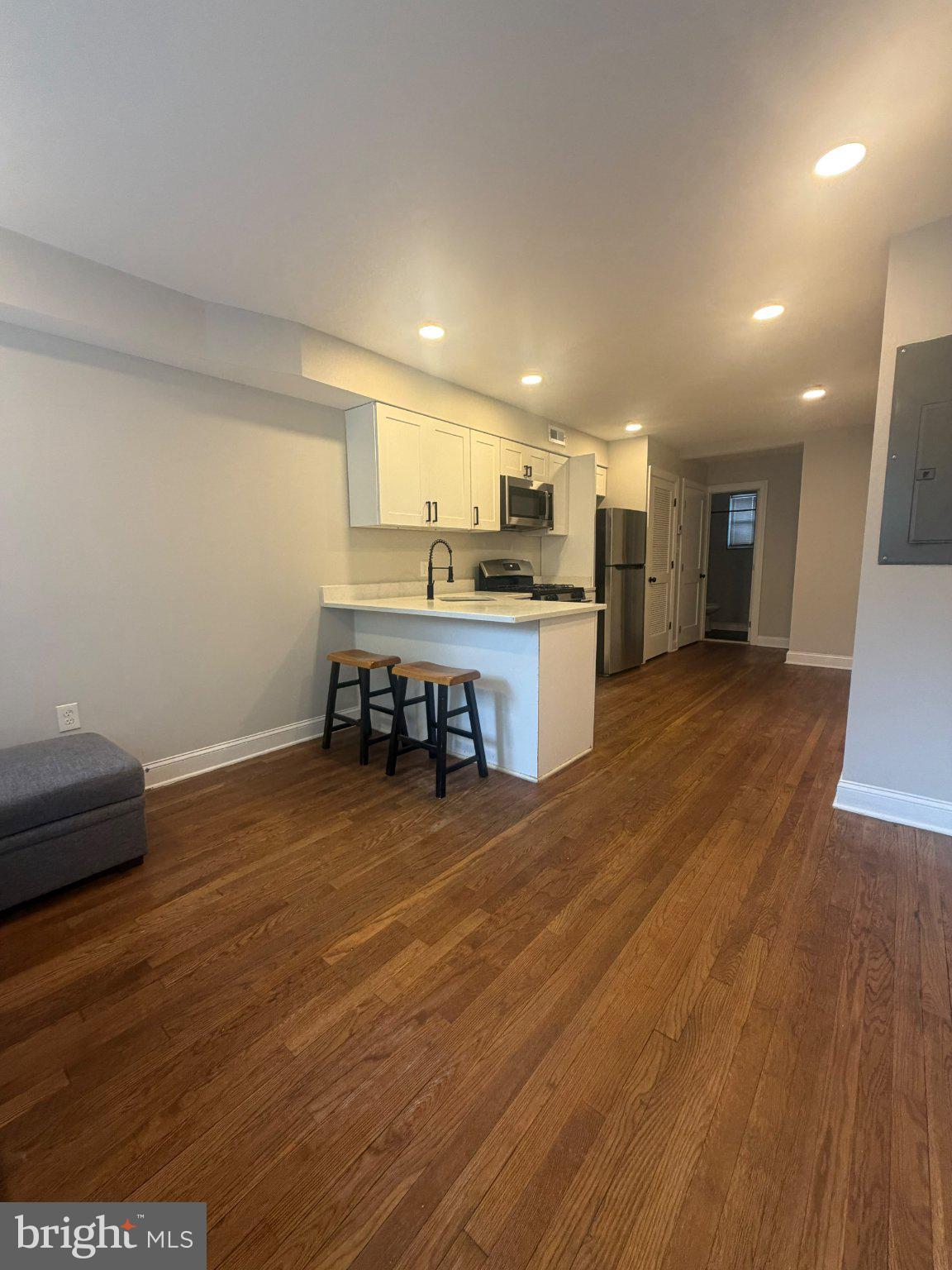 4424 2ND STREET NE 1