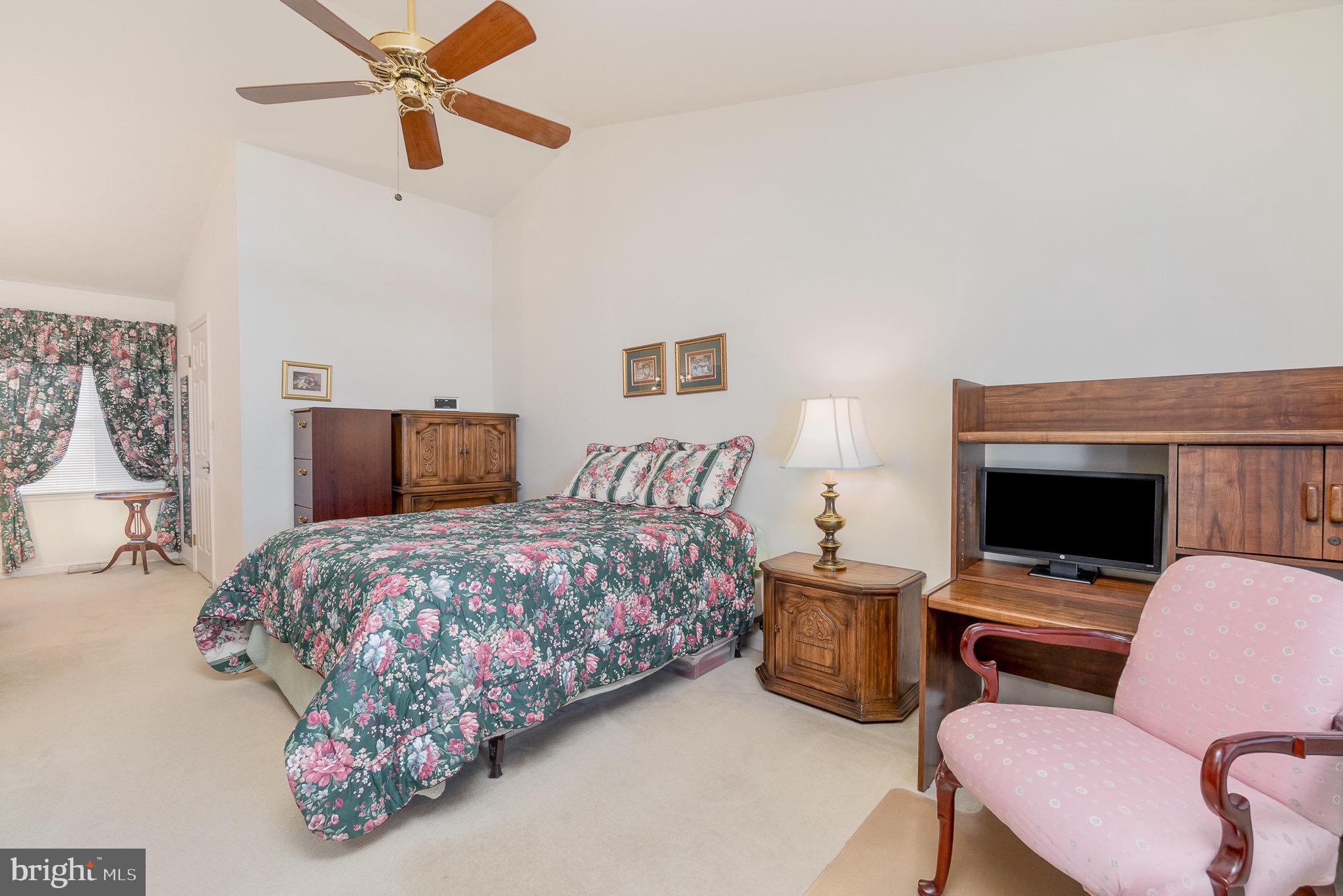 BIRCHWOOD MANOR - Residential