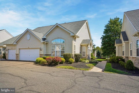 Townhouse For Sale - 806 Devonshire Court #59<br/> WARRINGTON, PA 18976