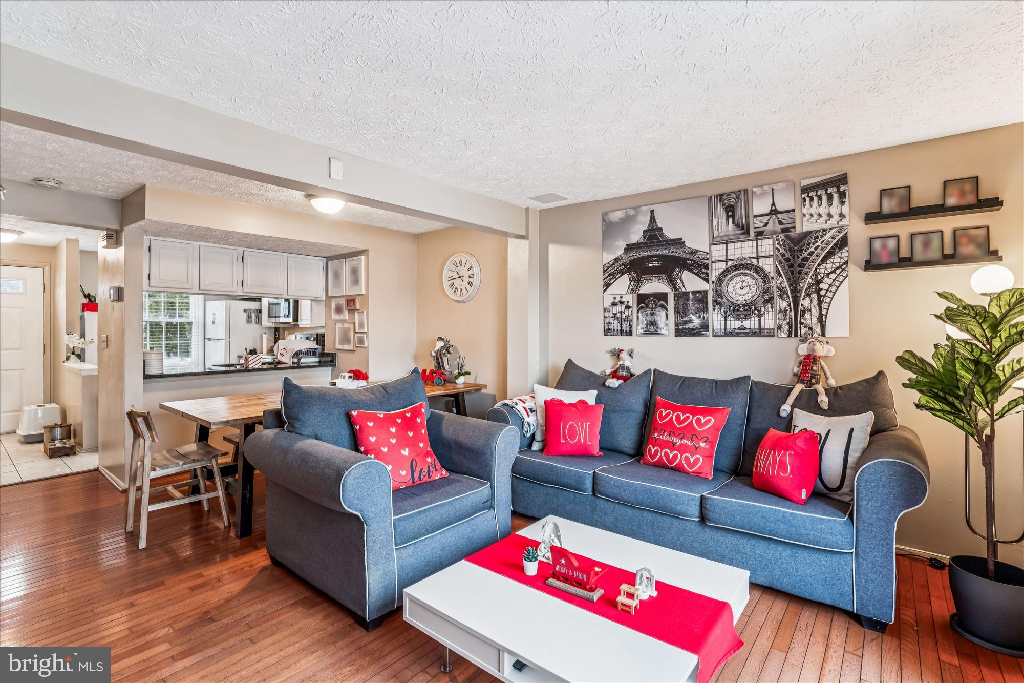 LEISHEAR VILLAGE - Residential