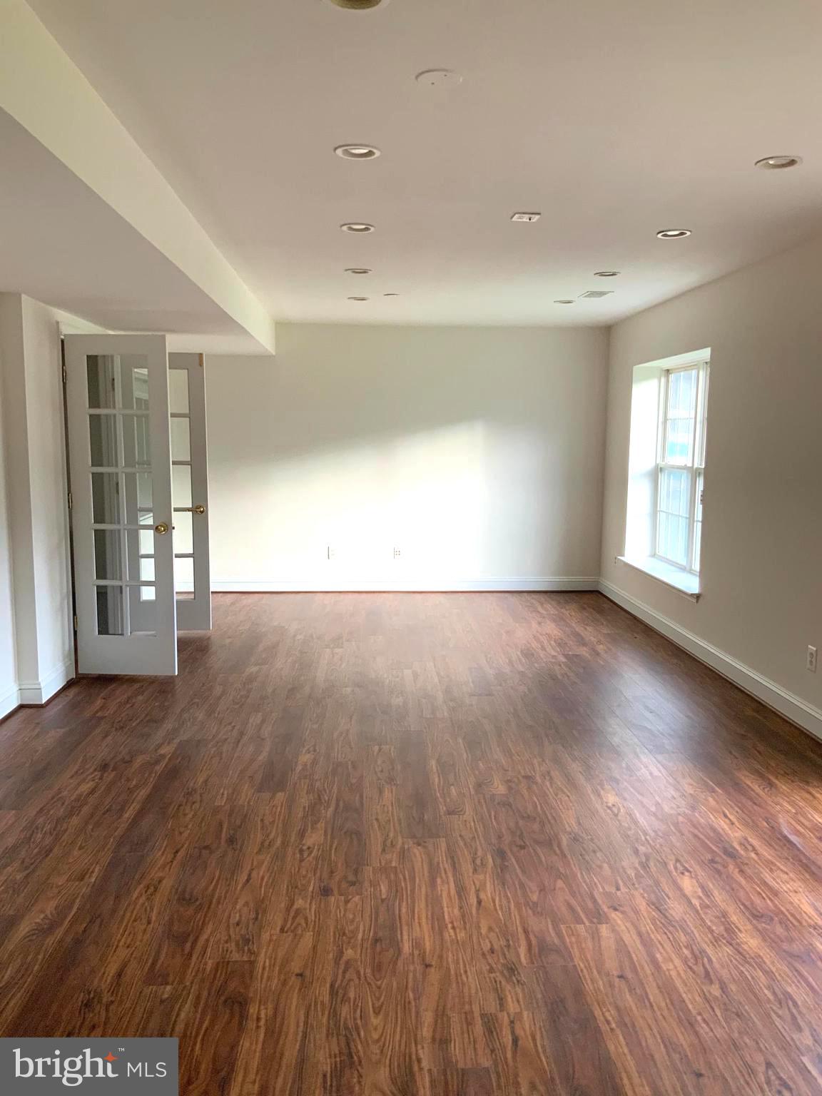 FOX HOLLOW - Residential Lease