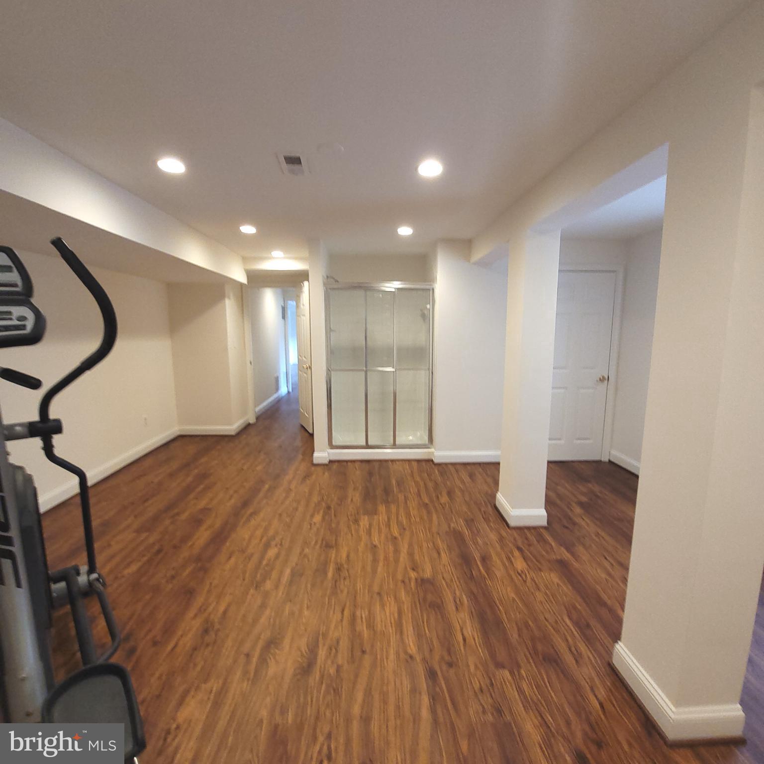 FOX HOLLOW - Residential Lease