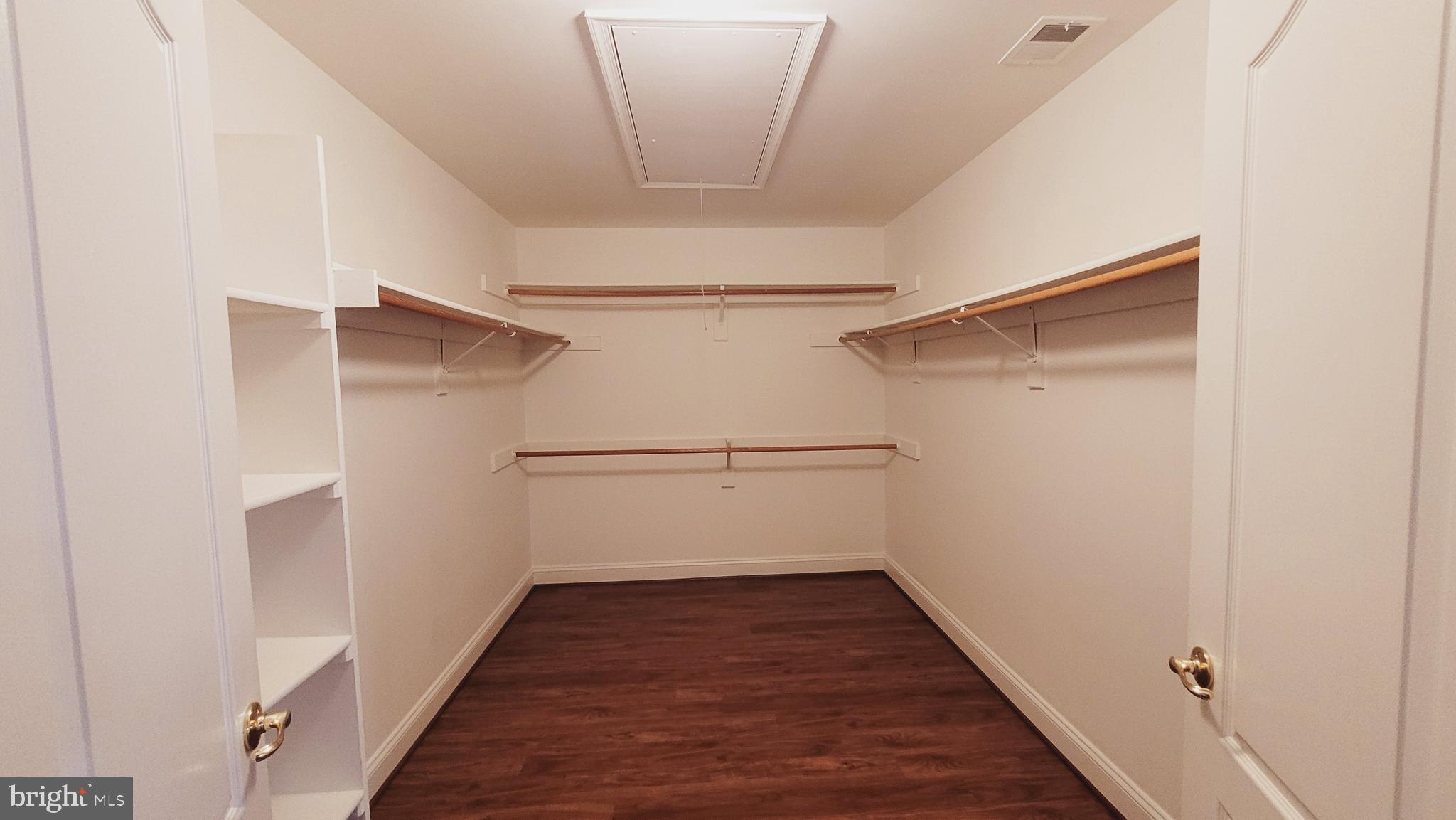 FOX HOLLOW - Residential Lease