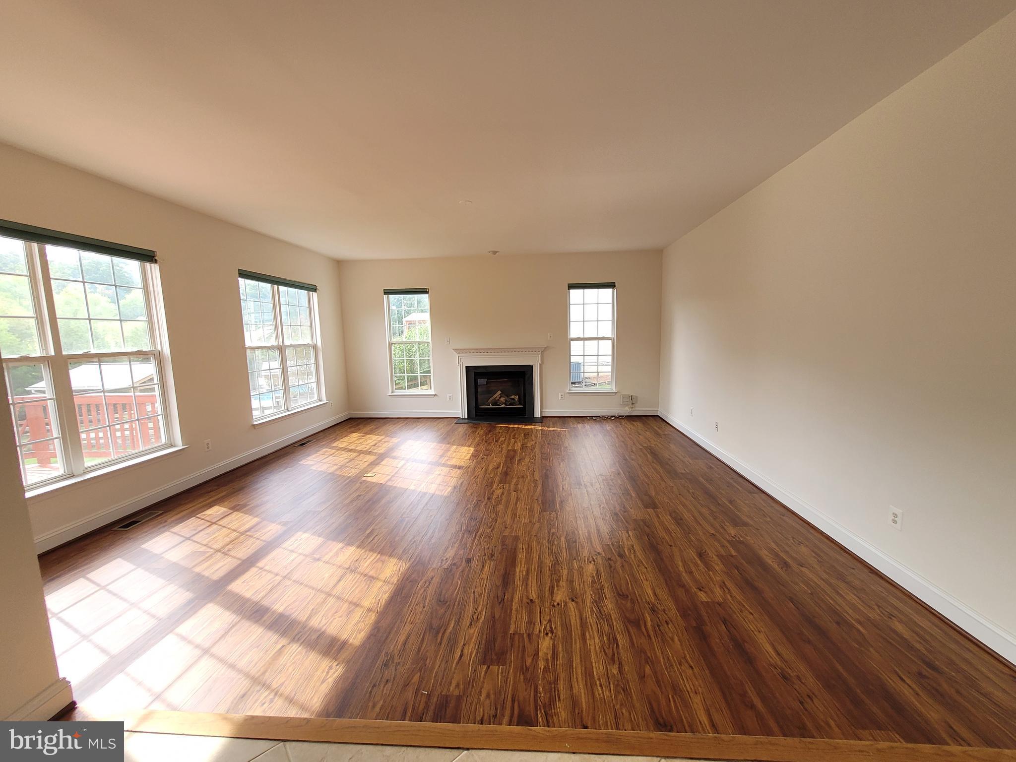 FOX HOLLOW - Residential Lease