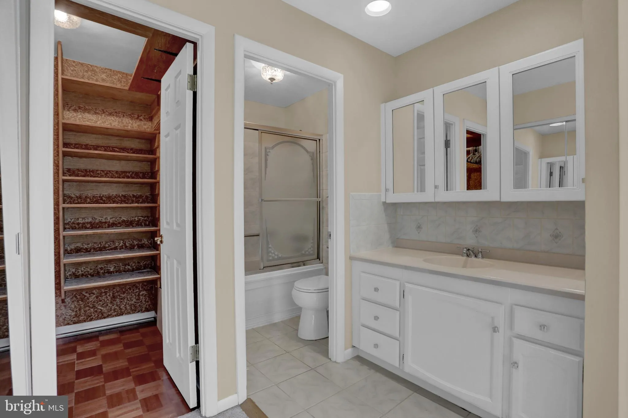 Baltimore, Maryland 21210, United States, 3 Bedrooms Bedrooms, ,4 BathroomsBathrooms,Residential,Coming Soon,224059