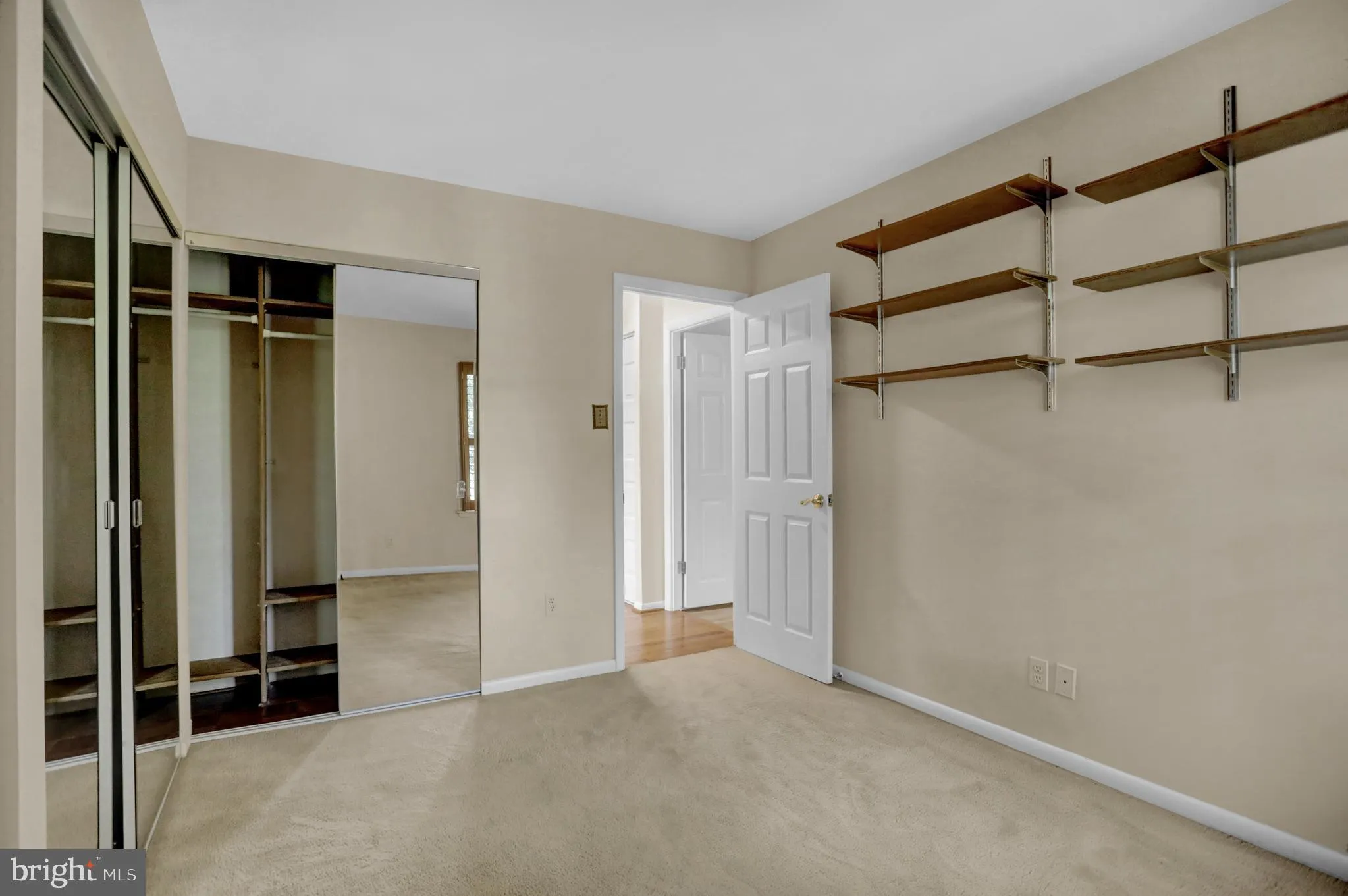 Baltimore, Maryland 21210, United States, 3 Bedrooms Bedrooms, ,4 BathroomsBathrooms,Residential,Coming Soon,224059