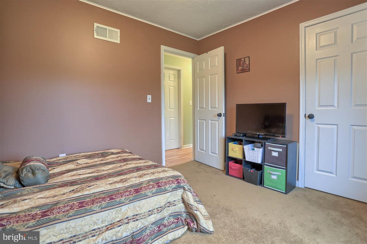 NORTH HOPEWELL - Residential